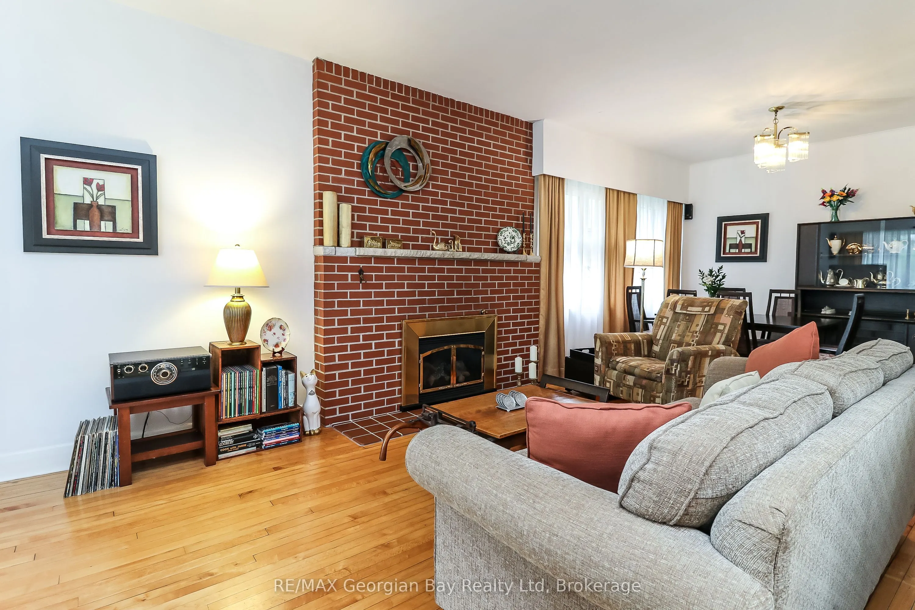 525 Yonge Street