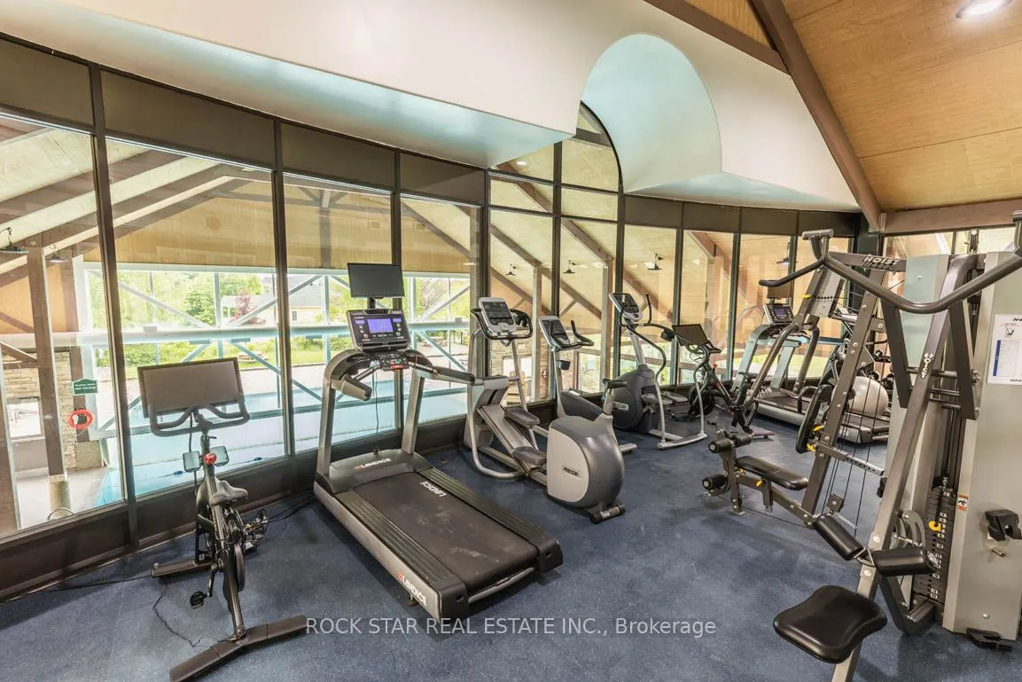 90 Highland Drive, #2496