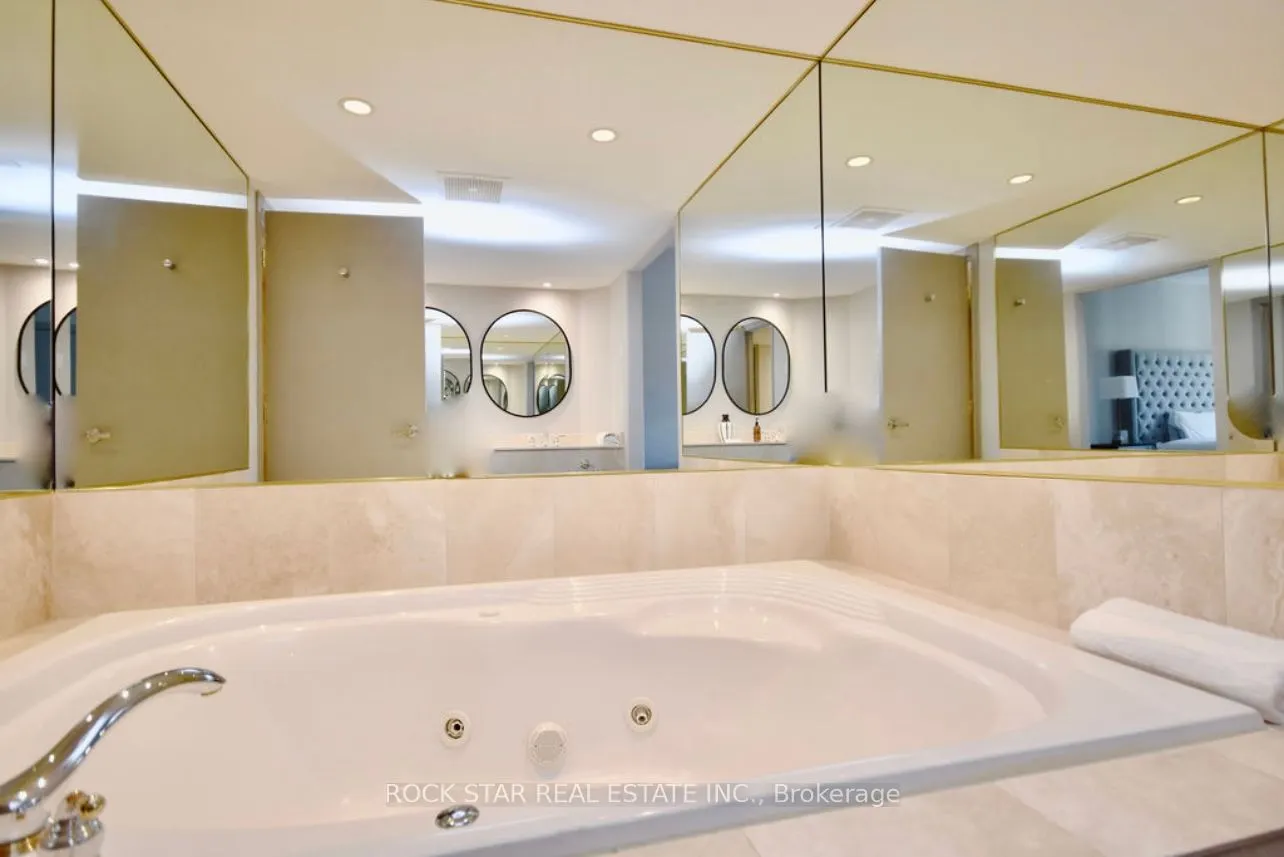 90 Highland Drive, #2496