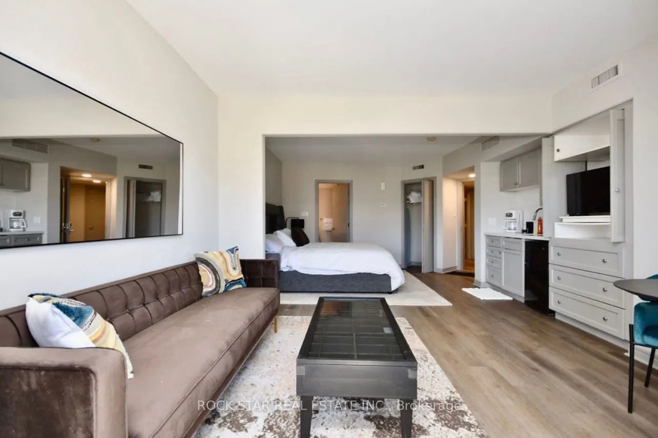 90 Highland Drive, #2496
