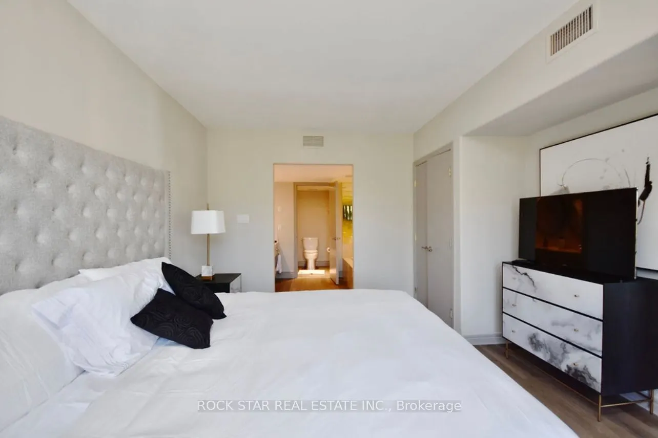90 Highland Drive, #2496
