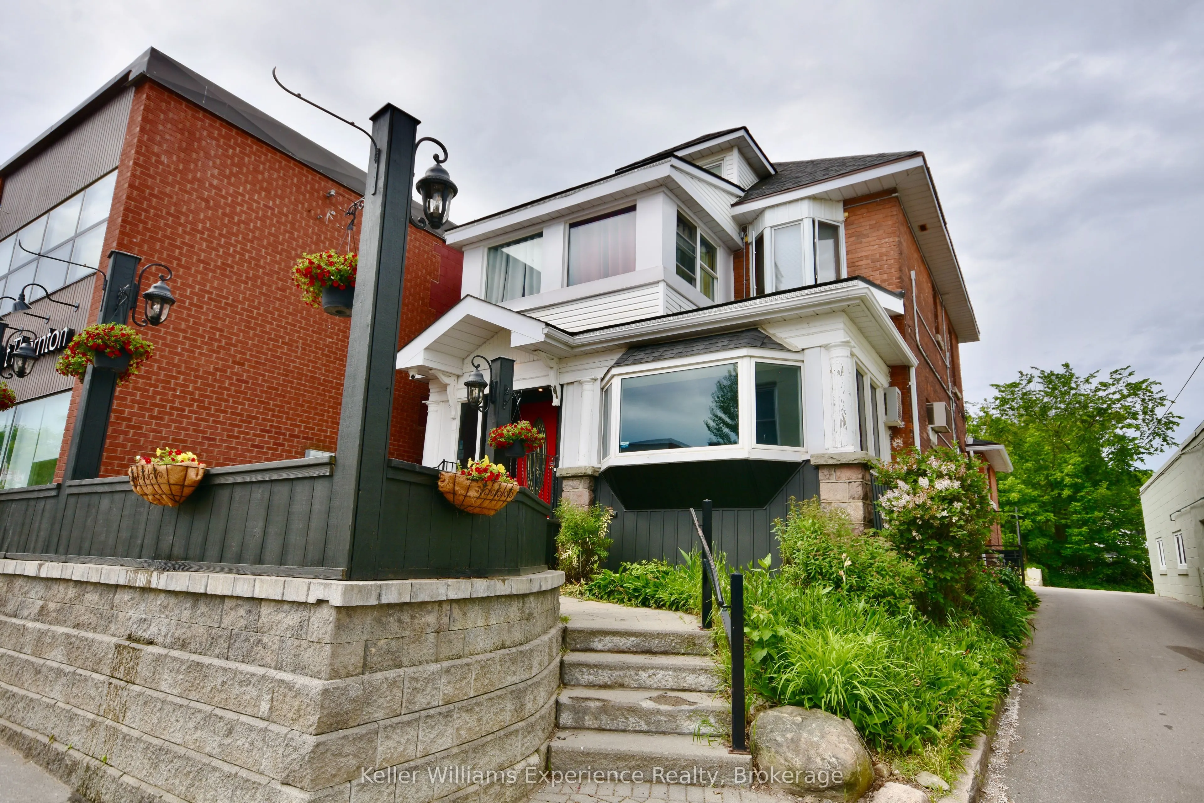342 King Street
