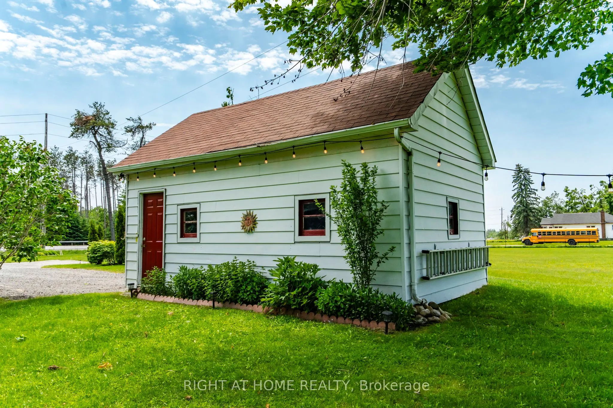 2290 Highway 11 South Highway