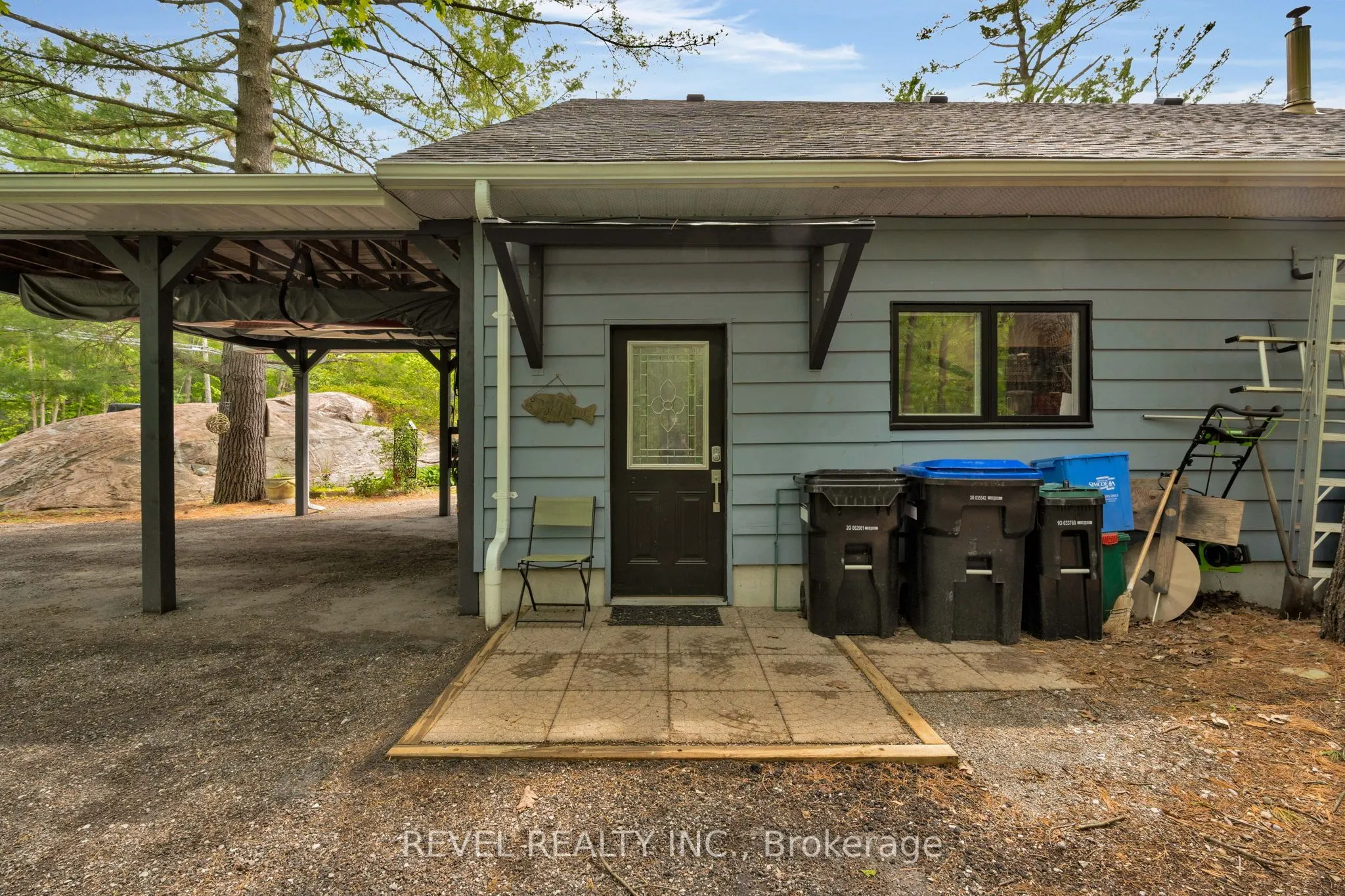 3248 Muskoka Street