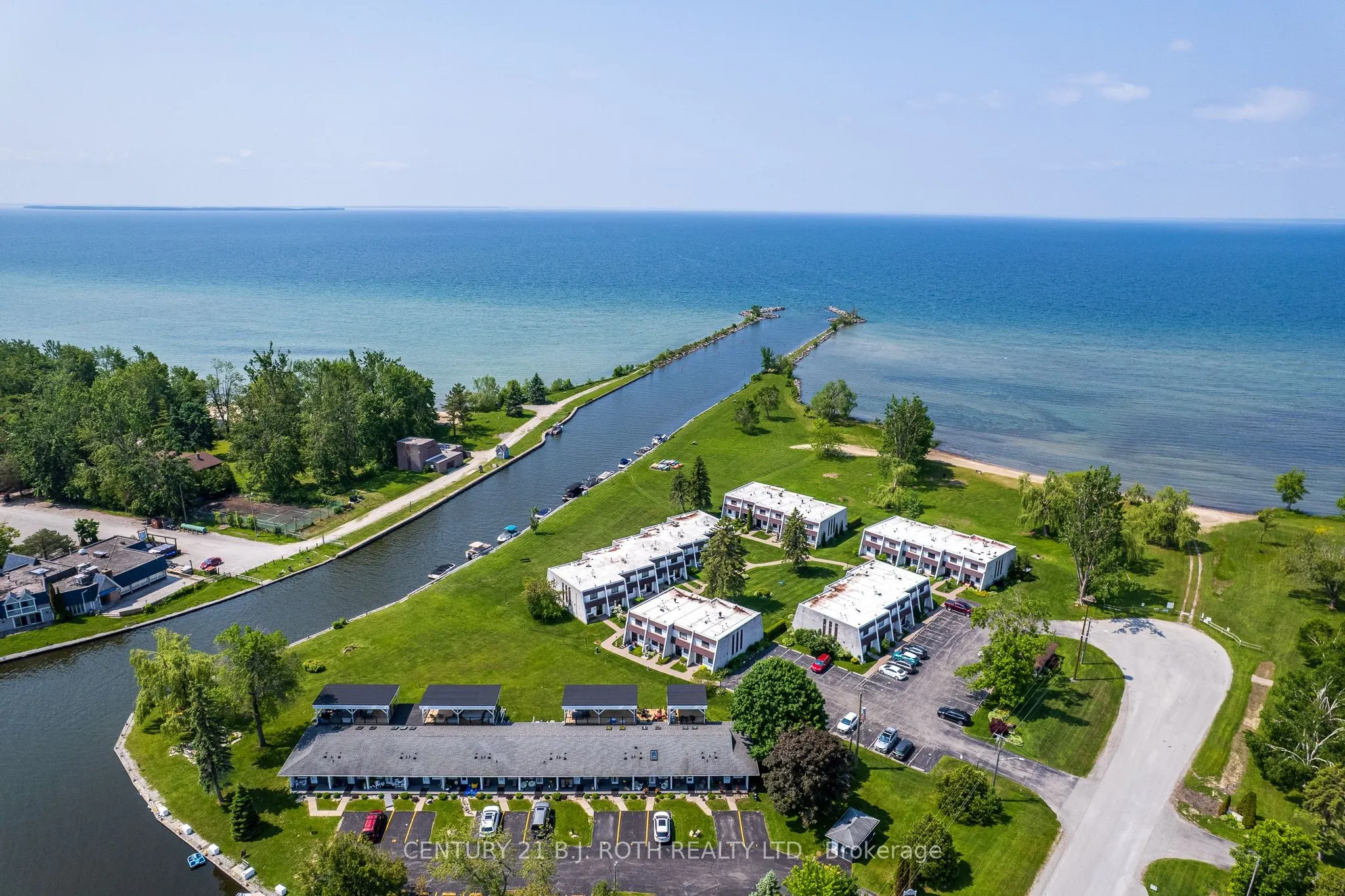 1 Paradise Boulevard, #26