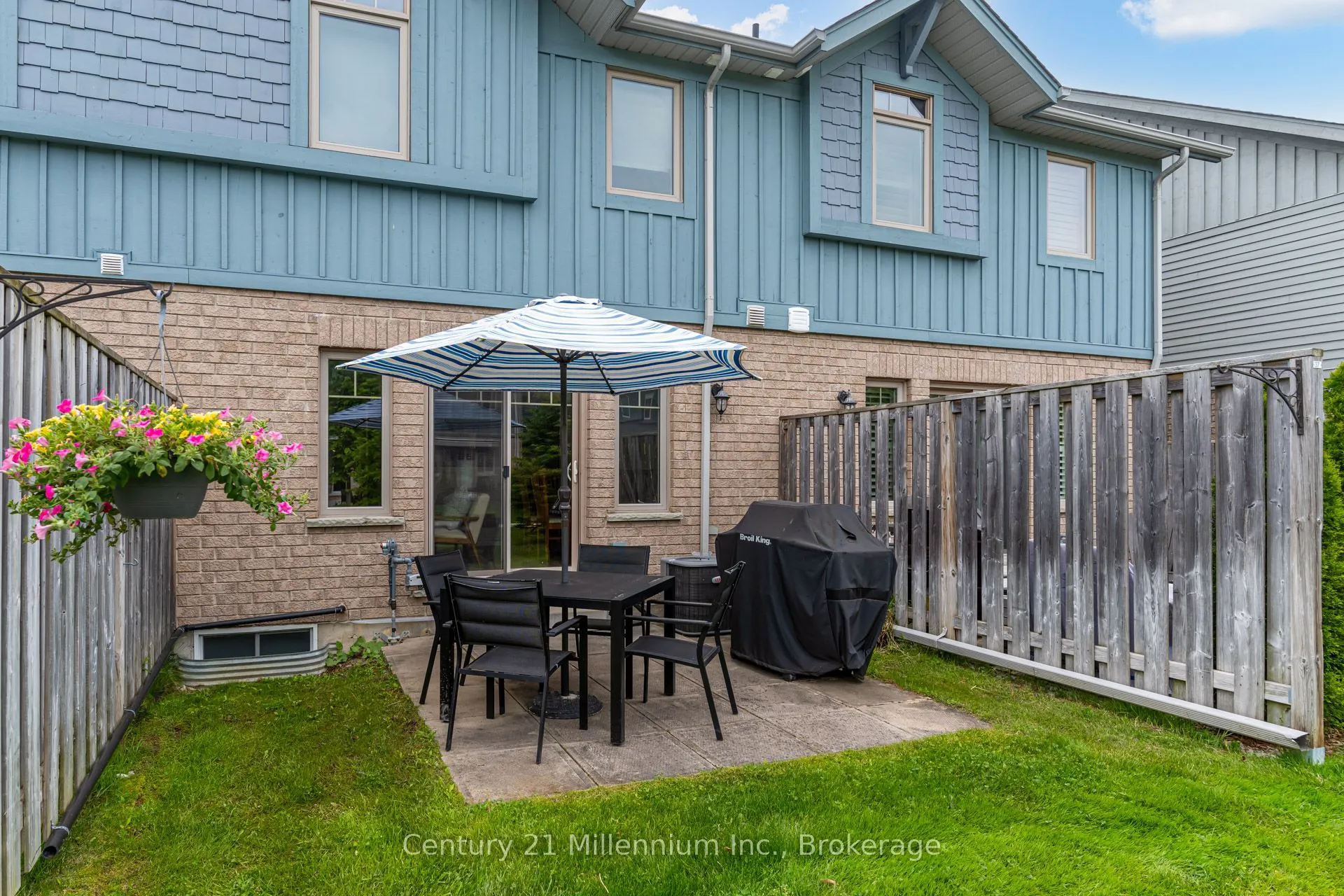 37 Silver Glen Boulevard #37