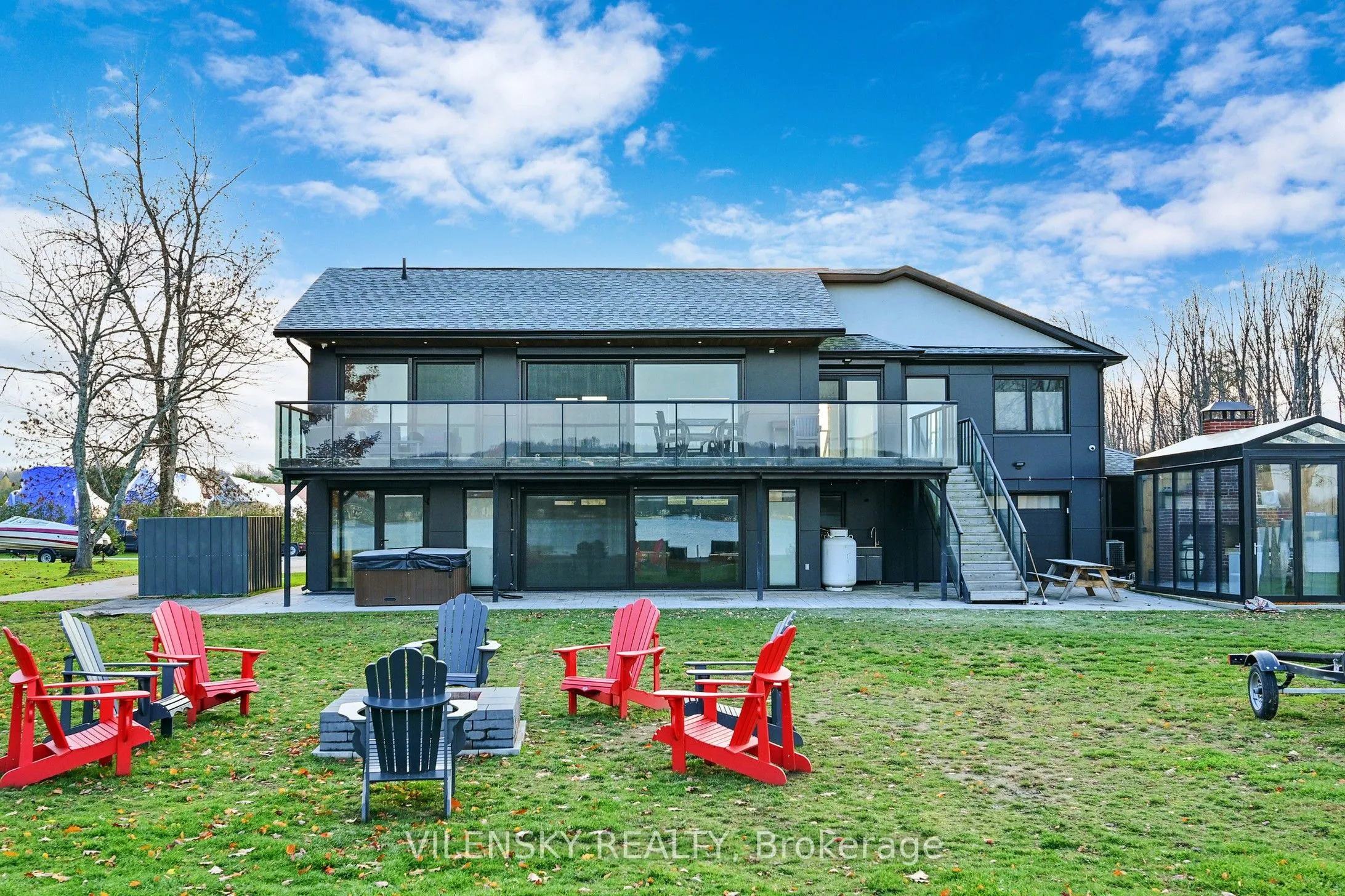 4129 Bayview Avenue