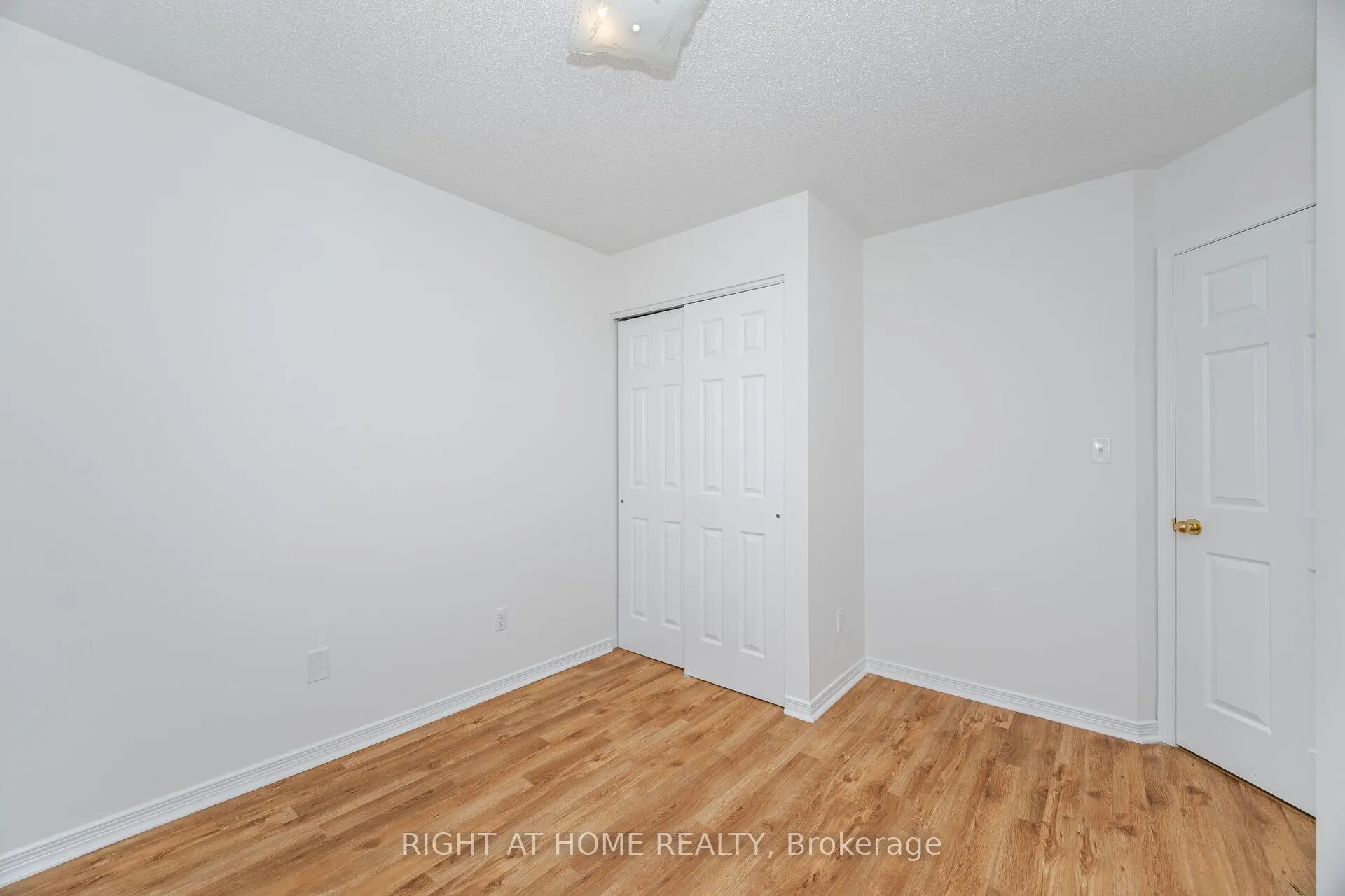 23 Peartree Court