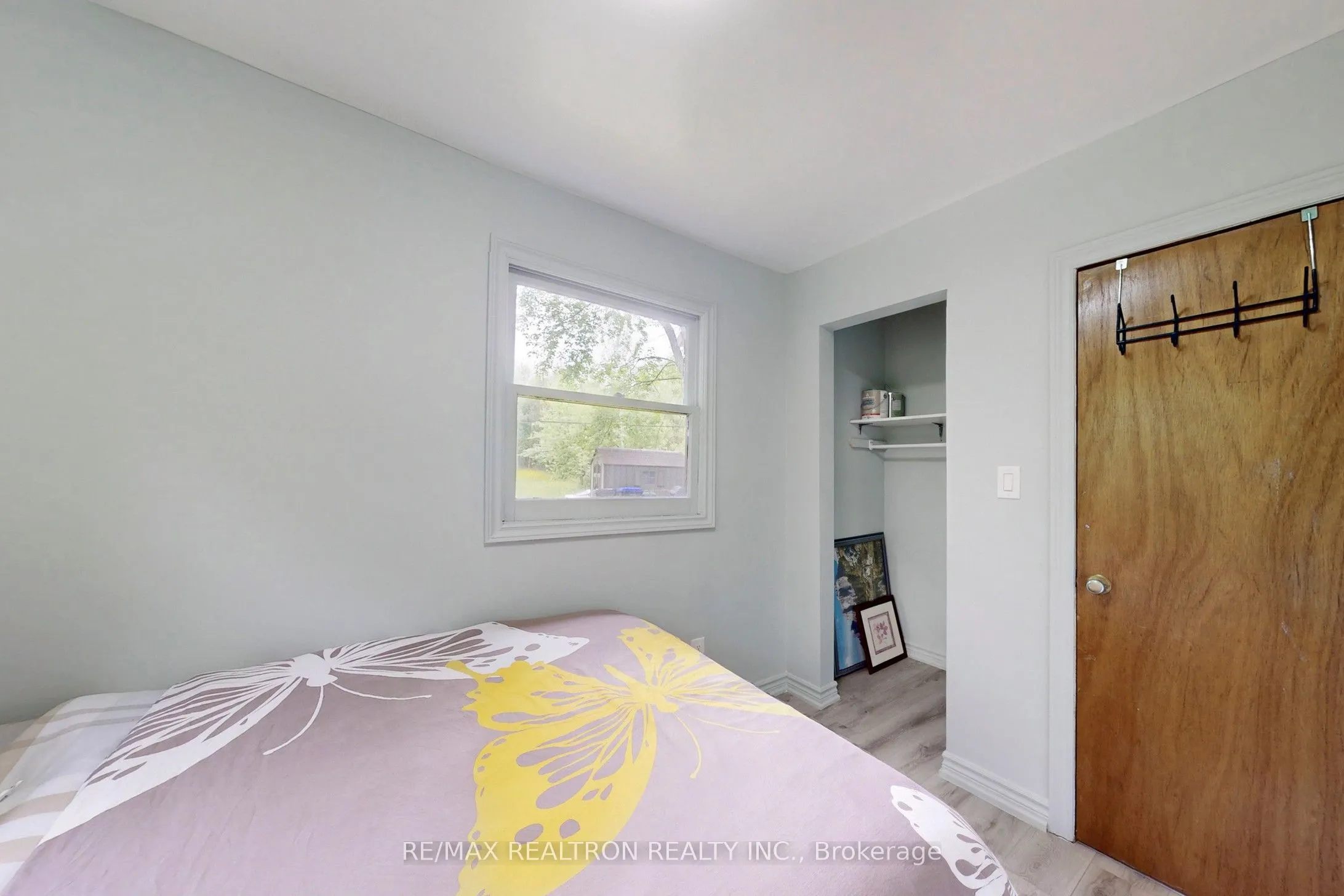 6090 Sheba Drive