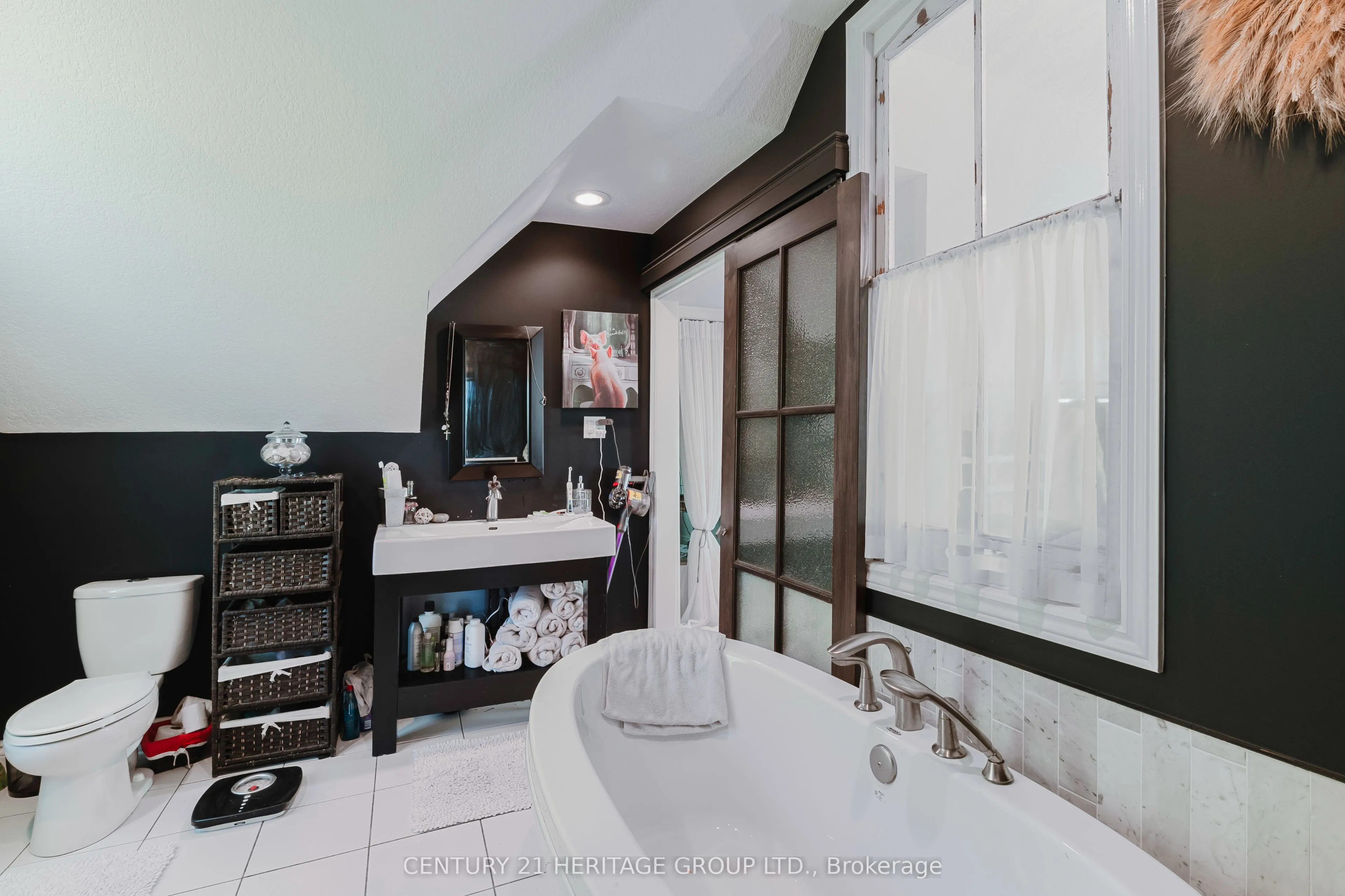 2090 Hwy 26, #on