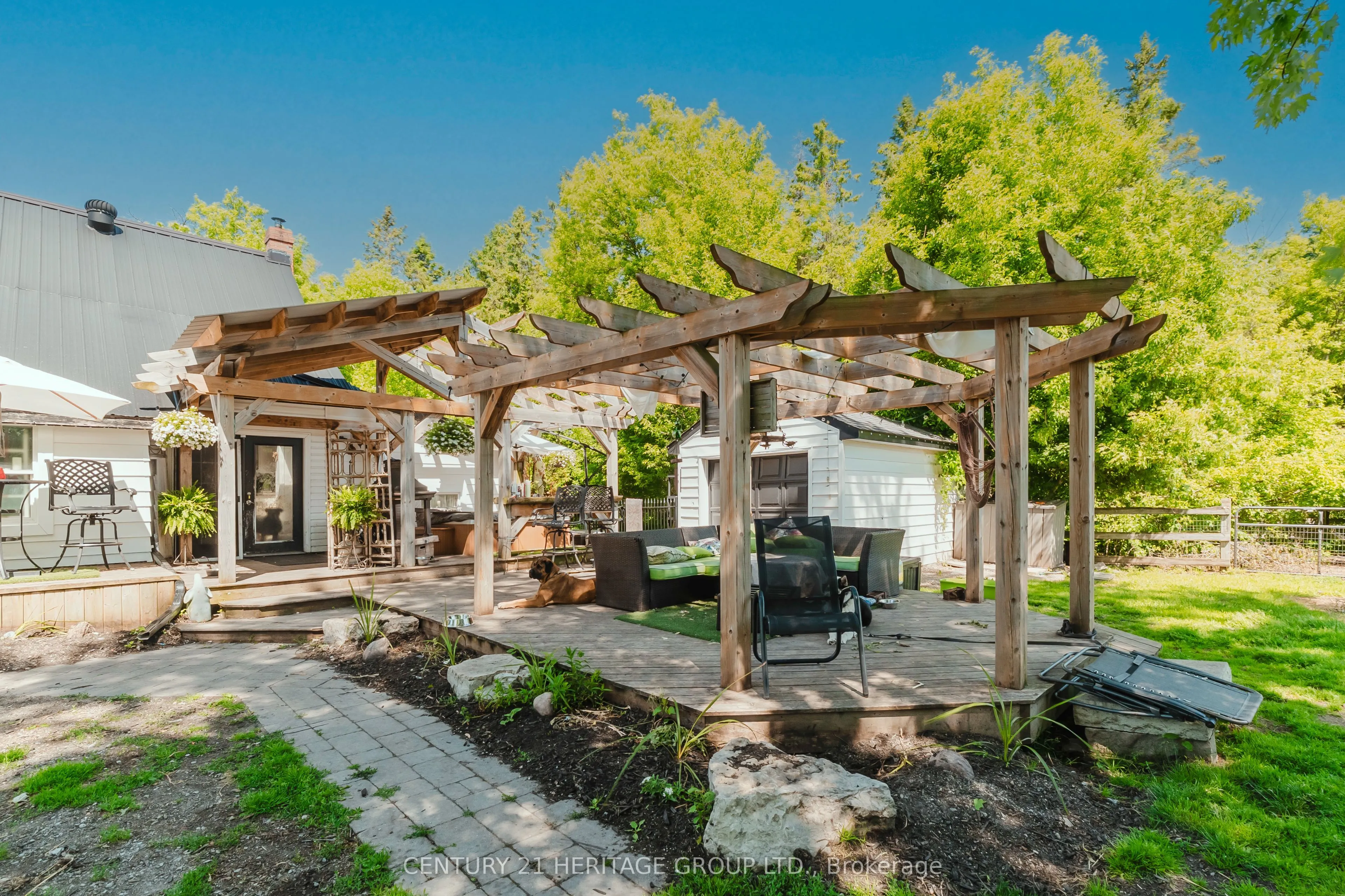 2090 Hwy 26, #on