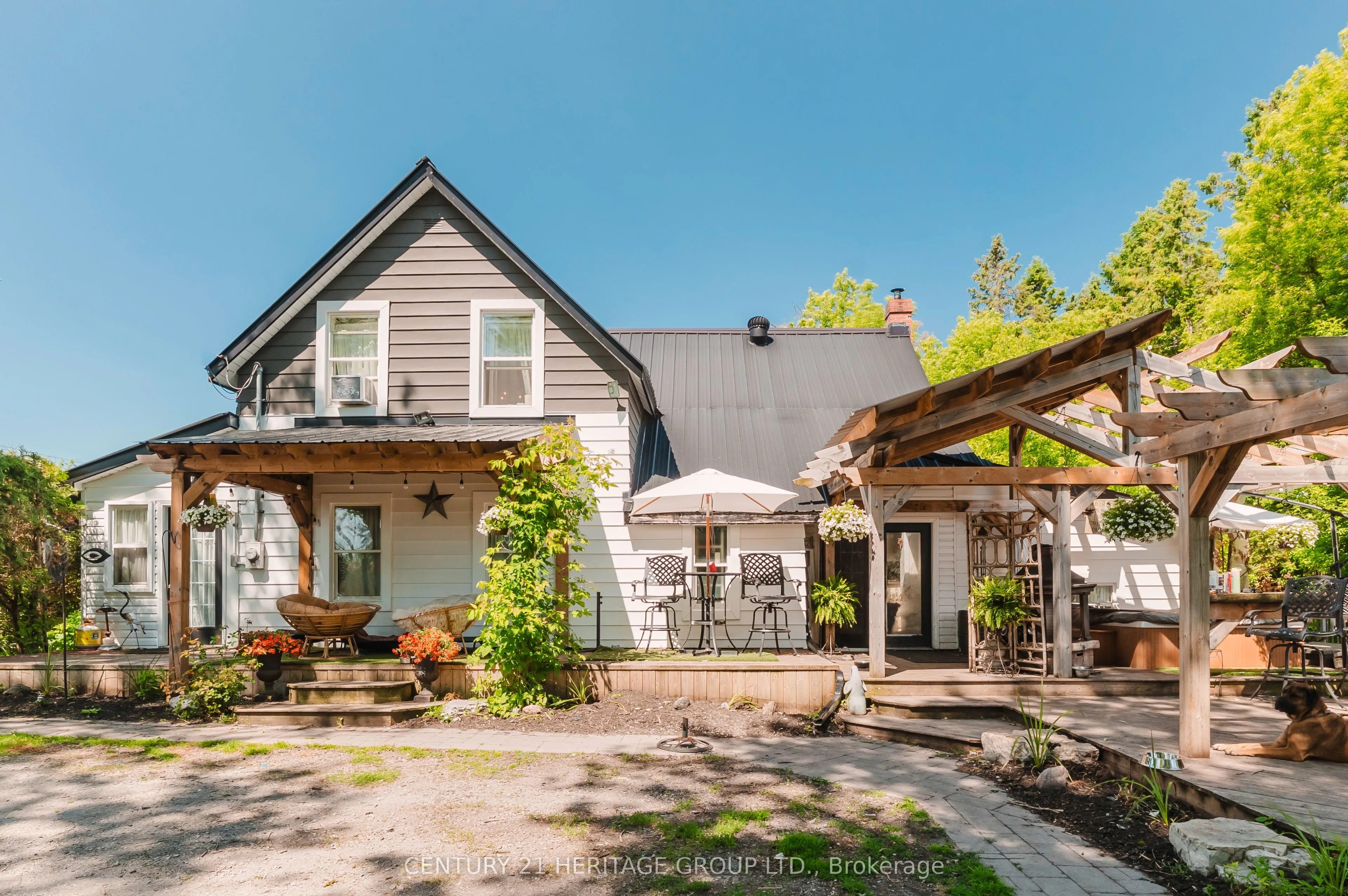 2090 Hwy 26, #on