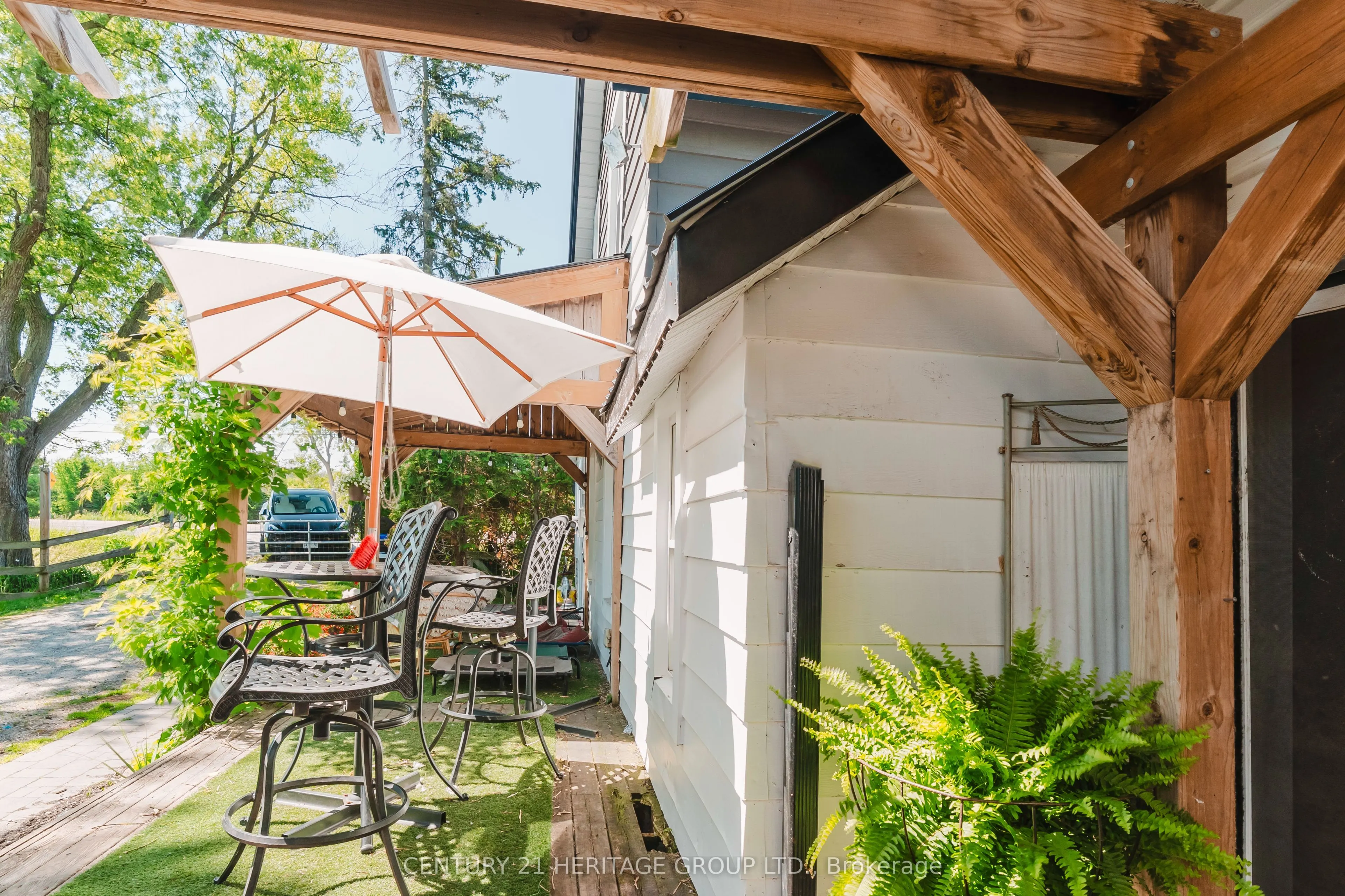 2090 Hwy 26, #on