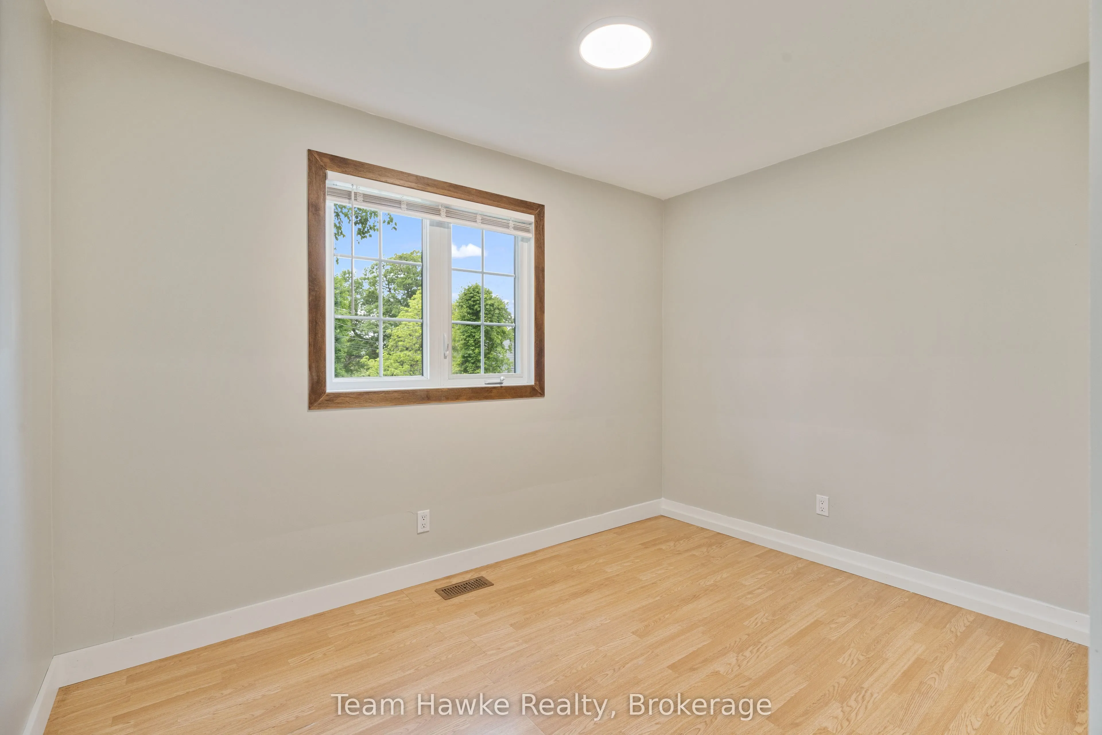 689 Dominion Avenue