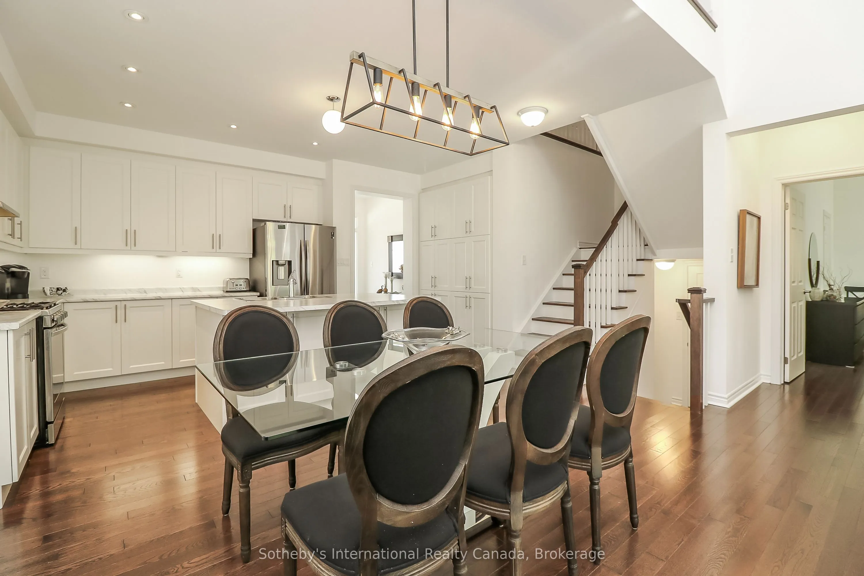 36 KIRBY Avenue