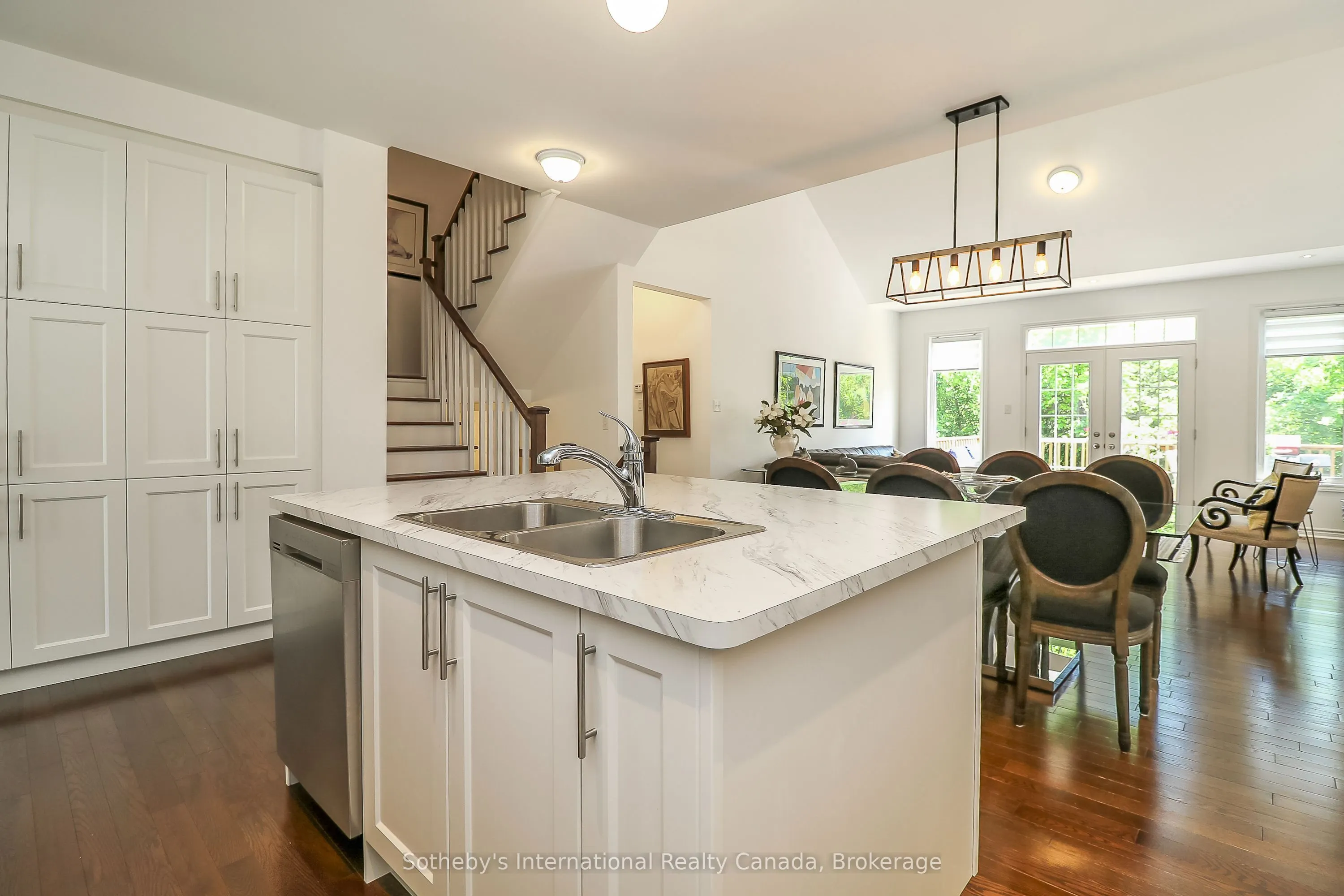 36 KIRBY Avenue