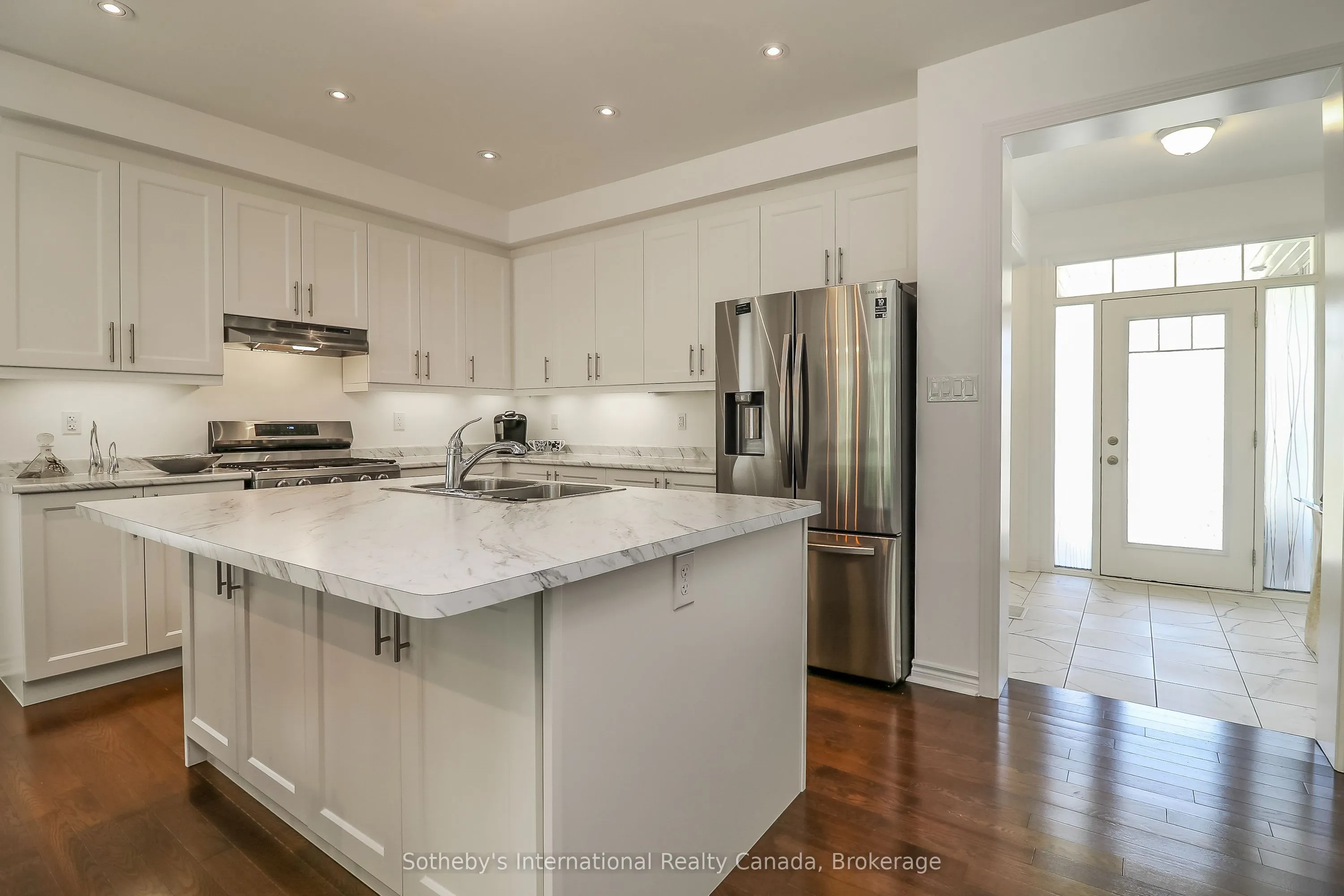 36 KIRBY Avenue
