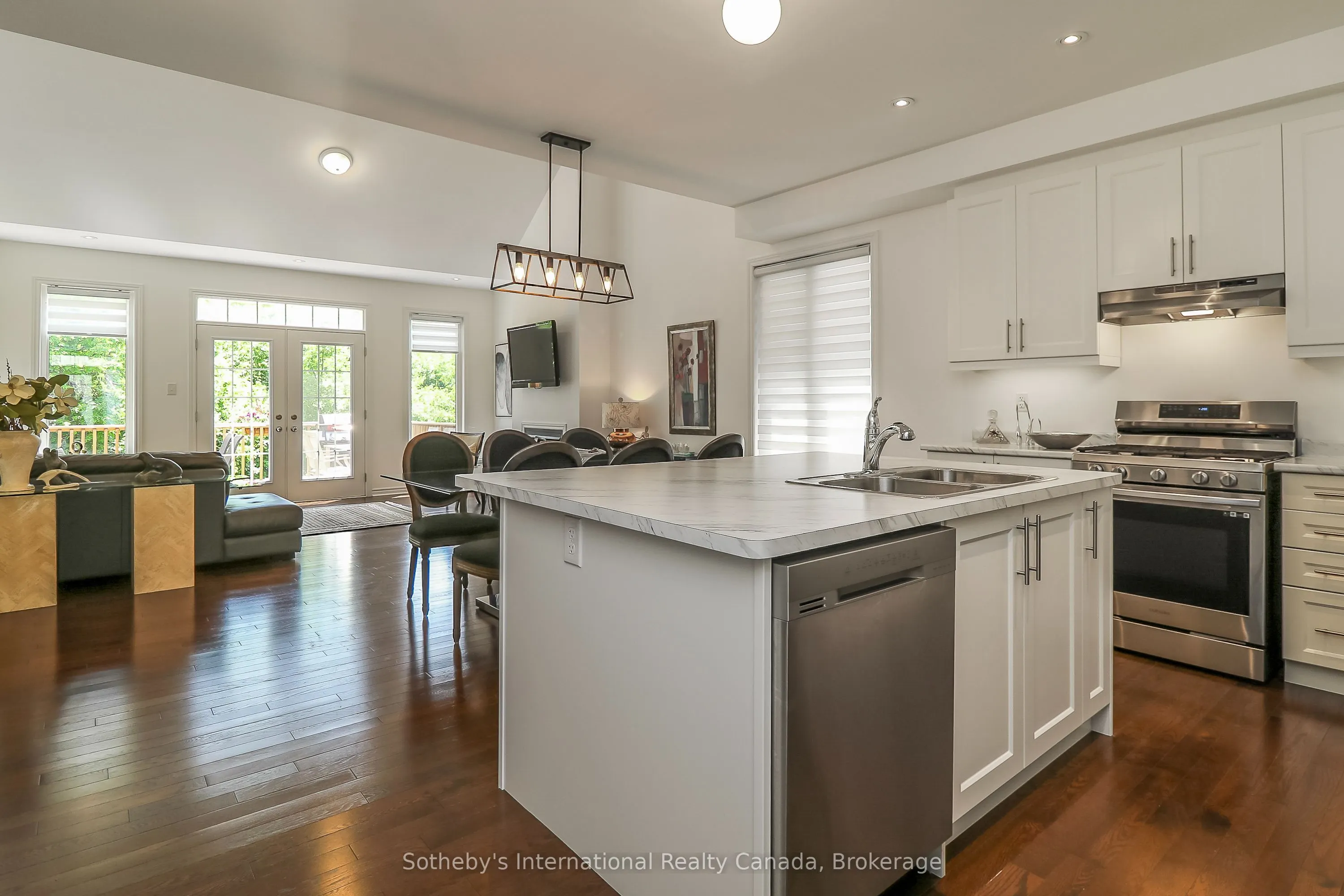 36 KIRBY Avenue