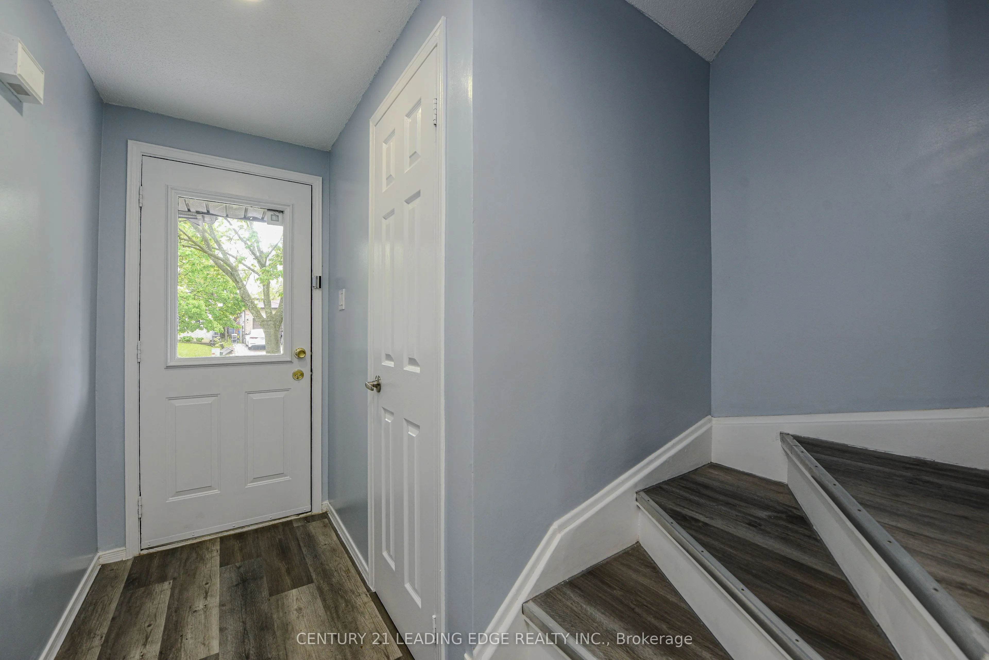 169 Hickling Trail