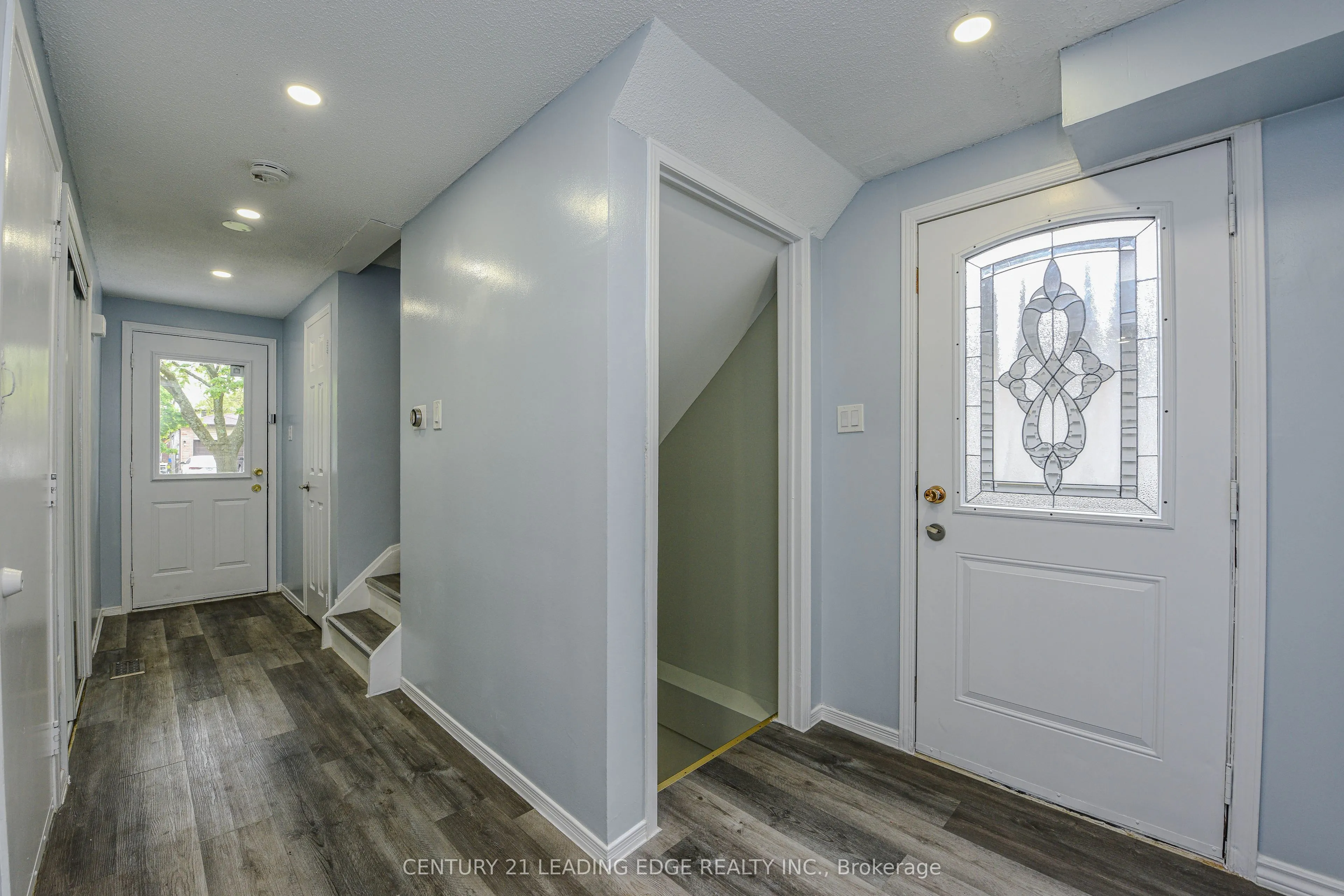 169 Hickling Trail