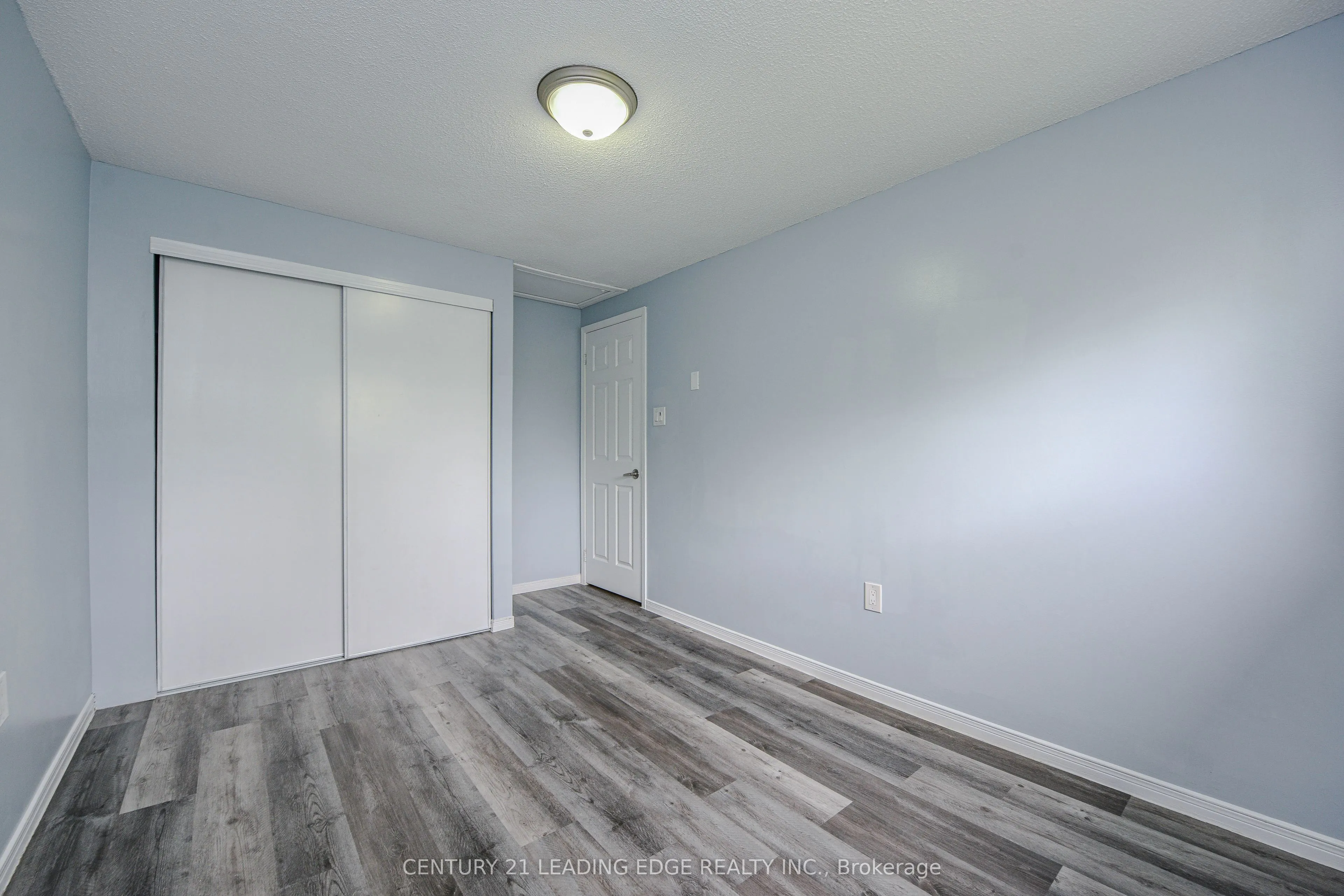 169 Hickling Trail