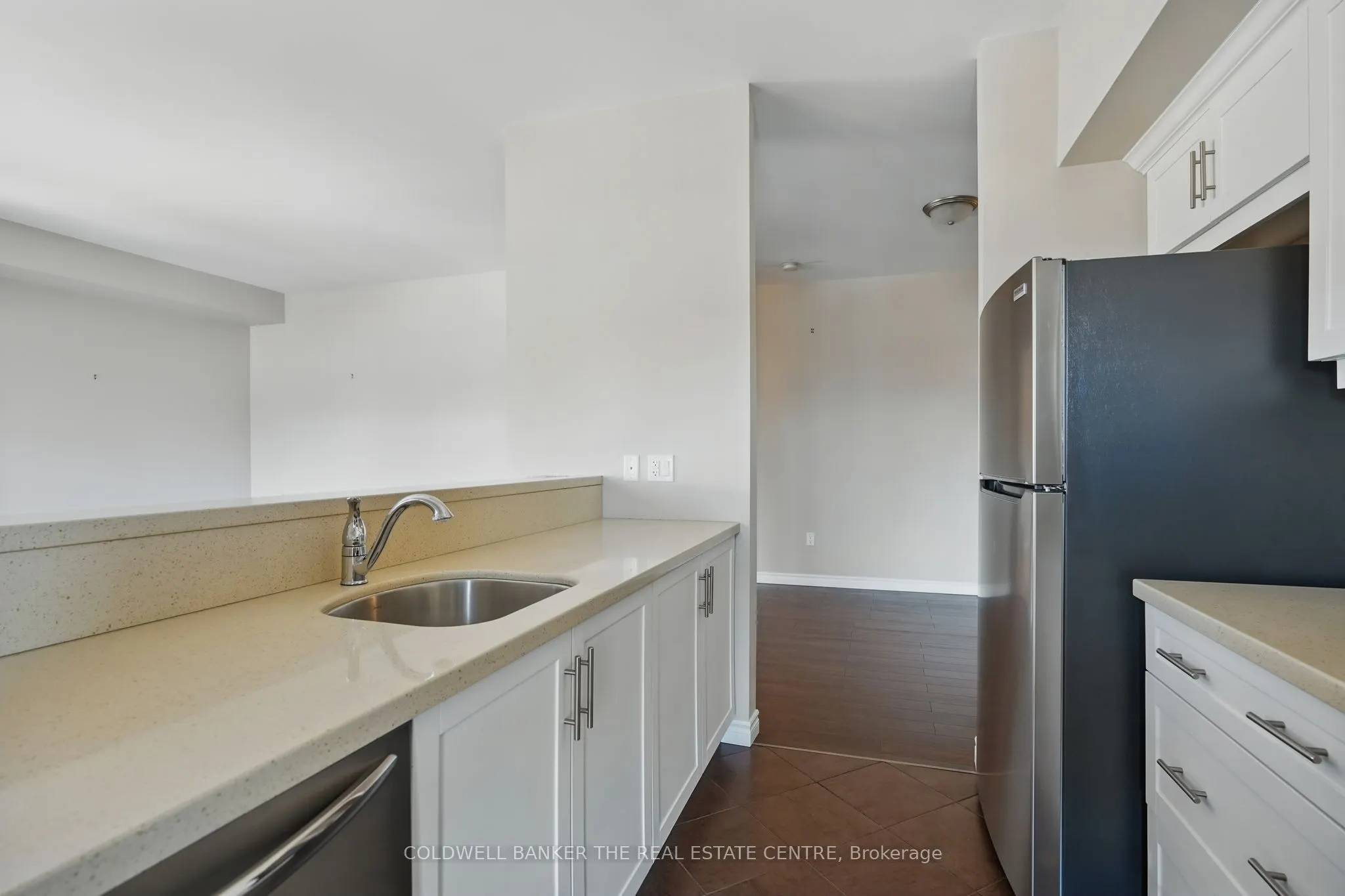 19a Yonge Street N, #305