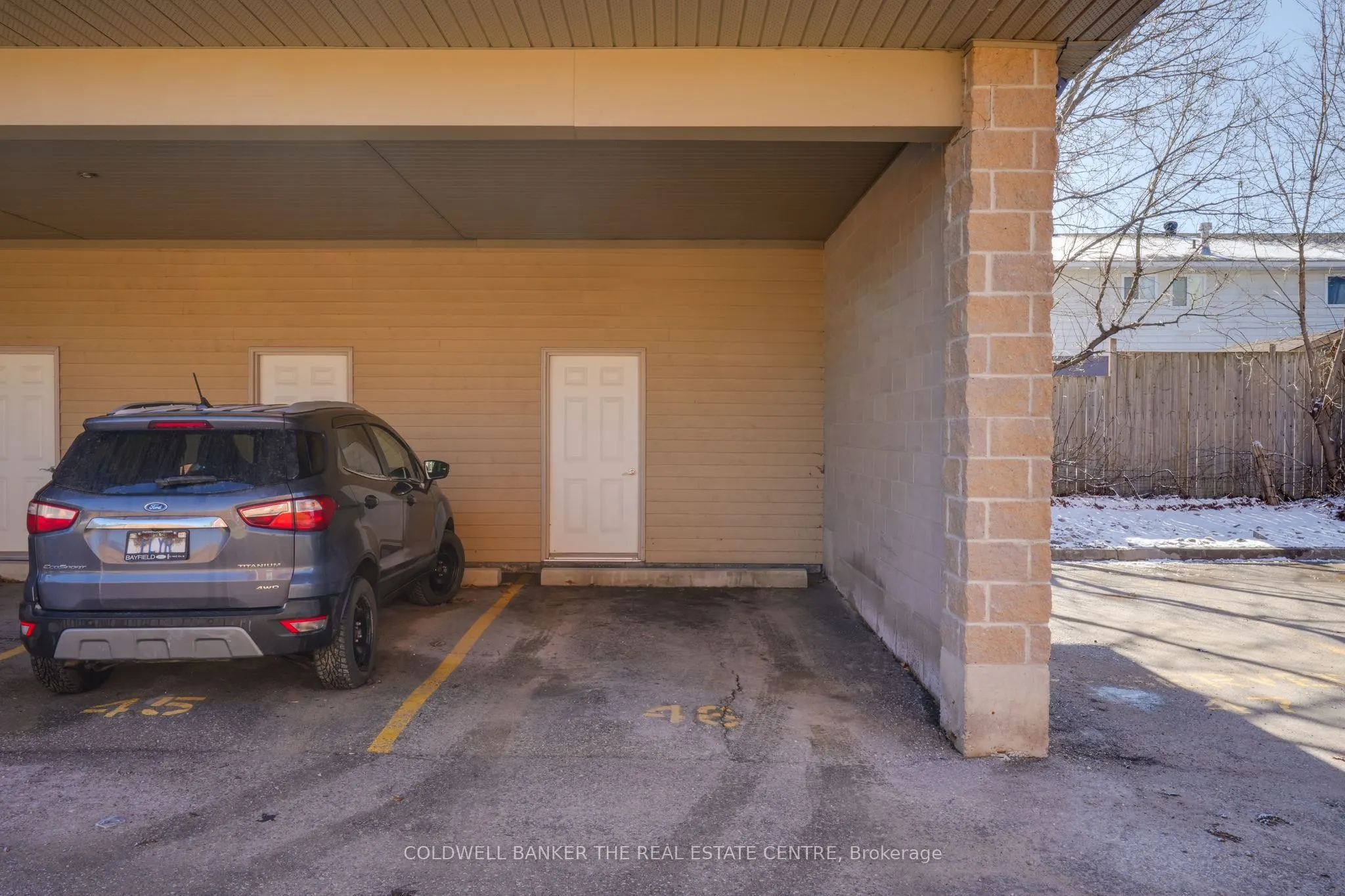 19a Yonge Street N, #305
