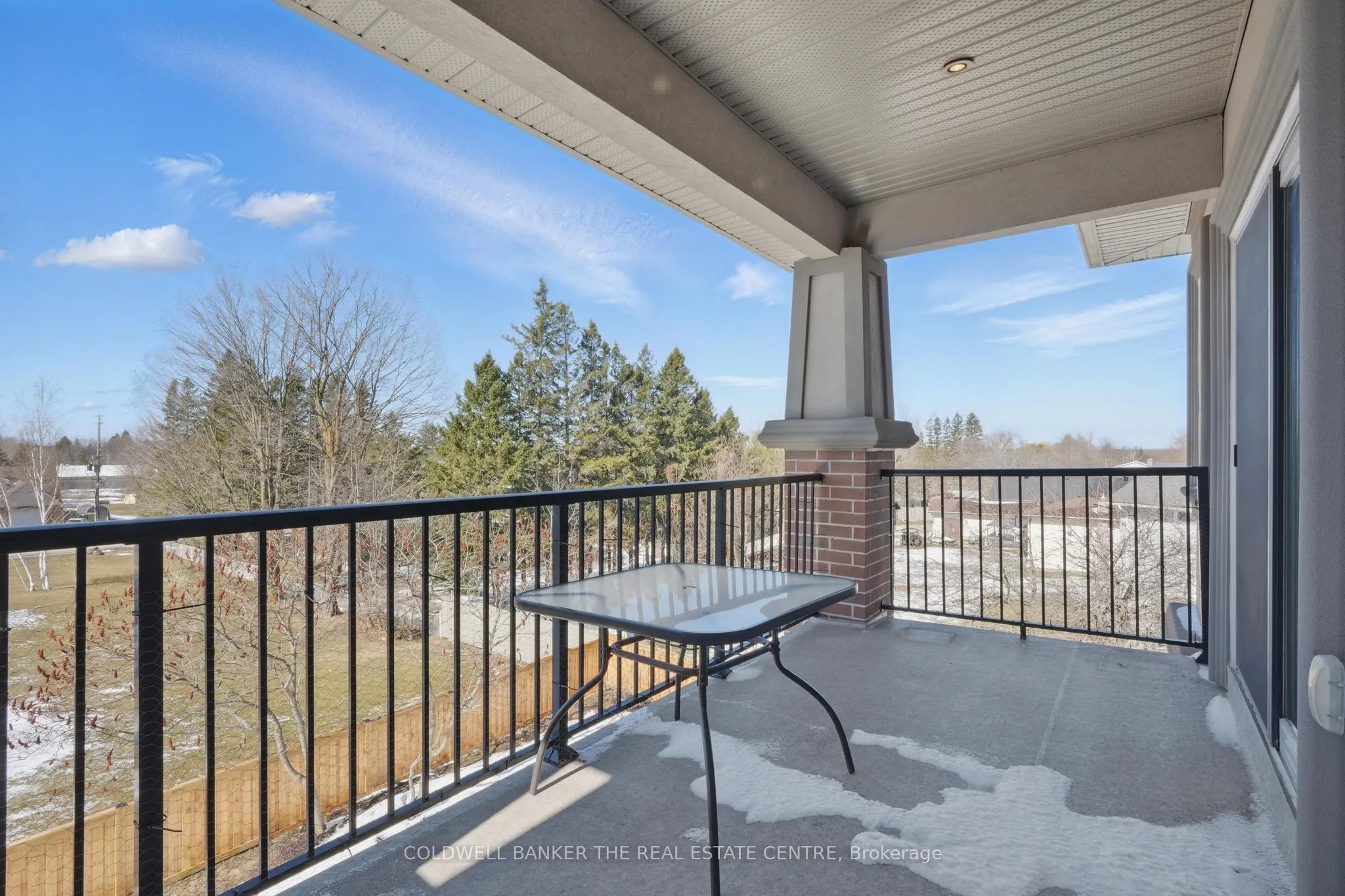 19a Yonge Street N, #305