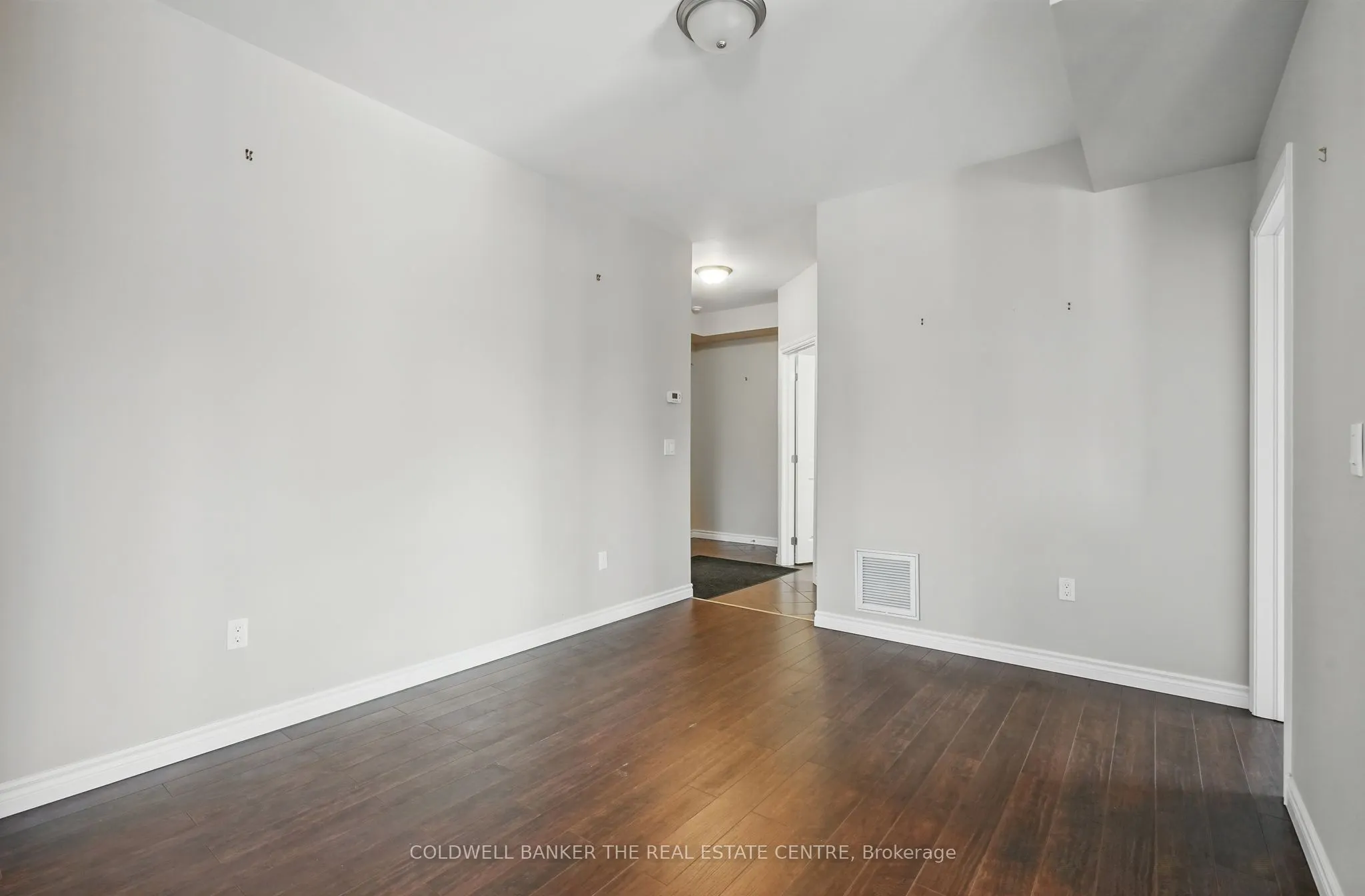 19a Yonge Street N, #305