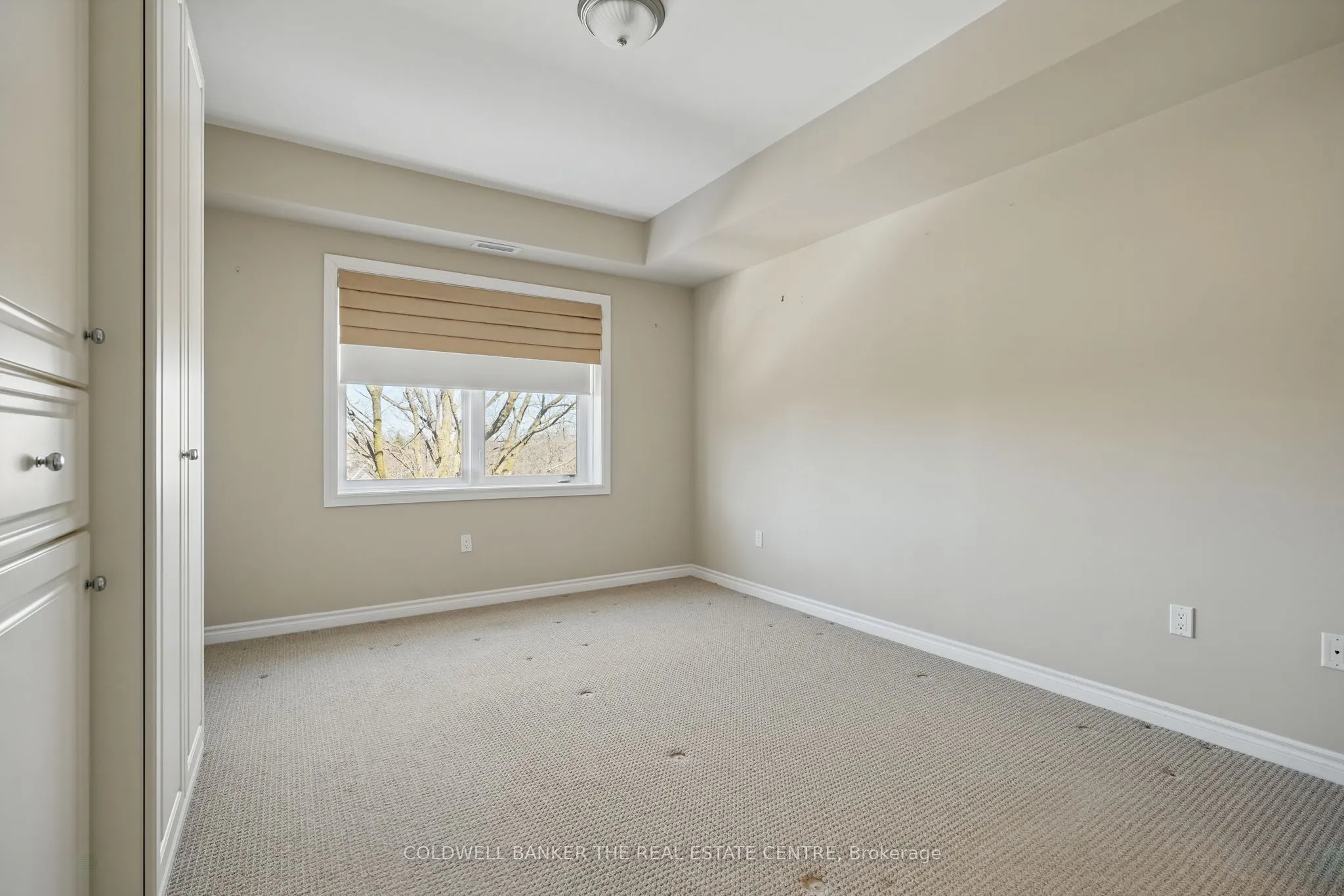 19a Yonge Street N, #305