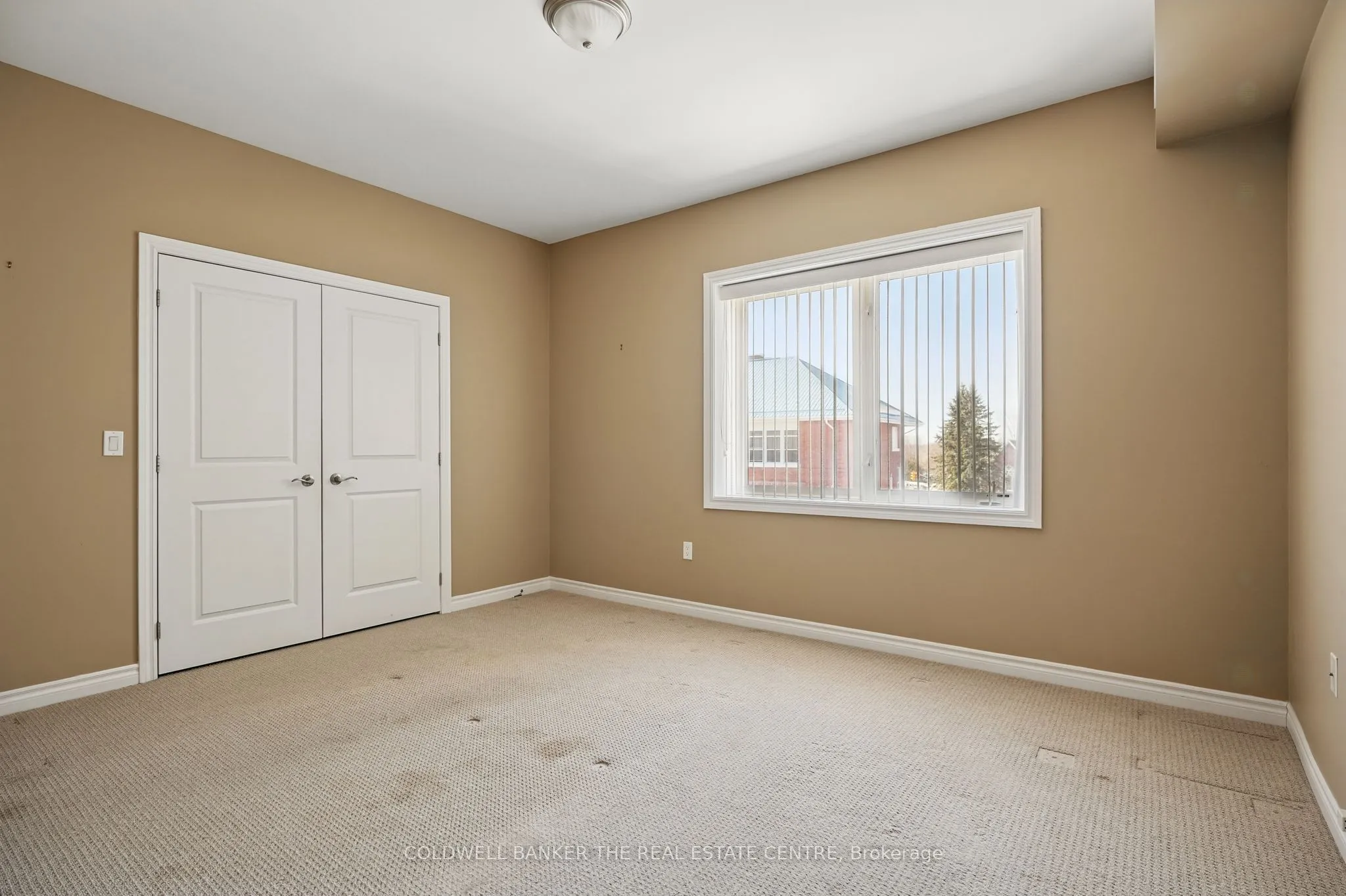 19a Yonge Street N, #305