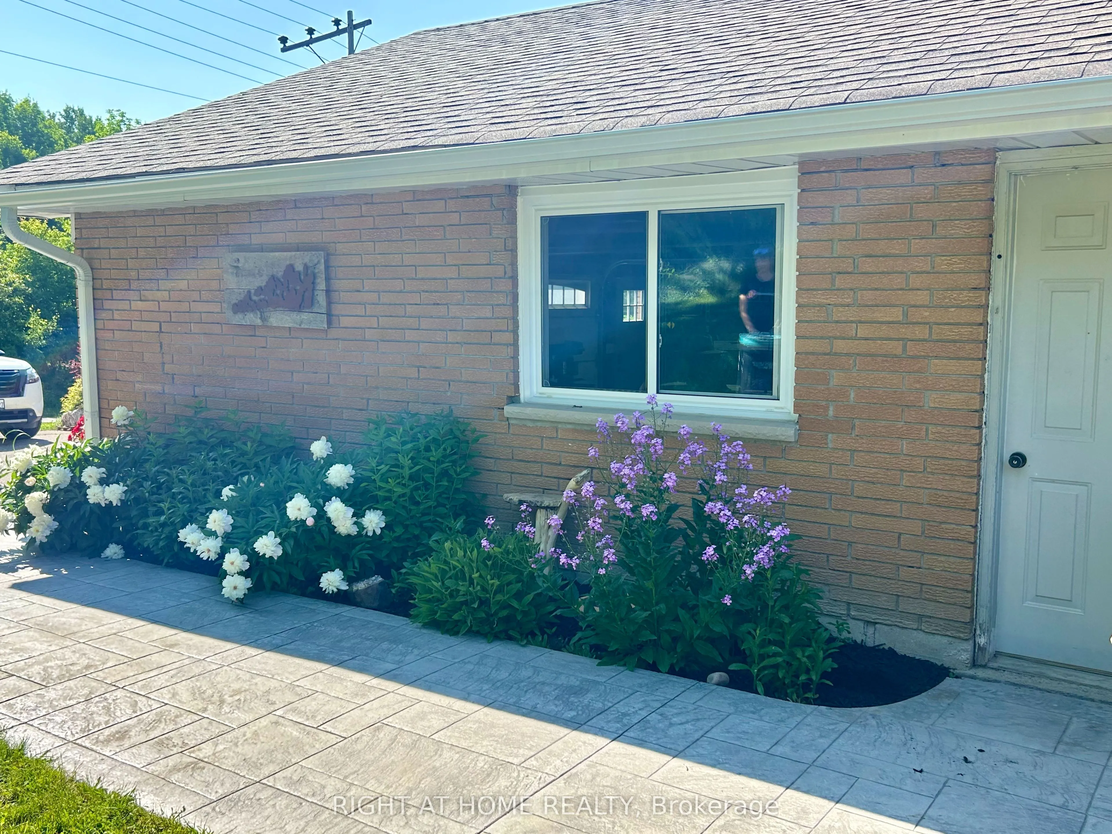 2391 Rumney Road