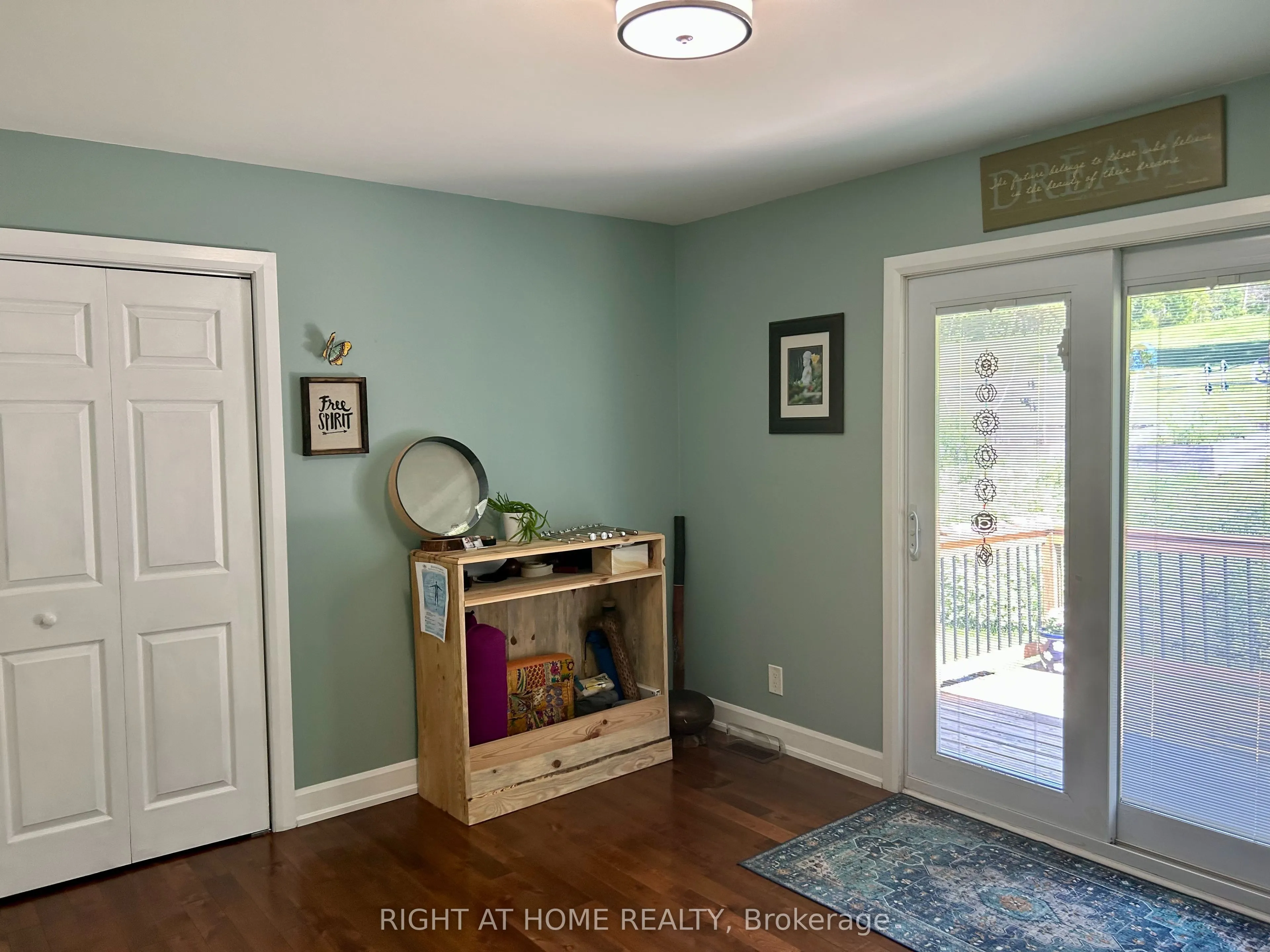 2391 Rumney Road