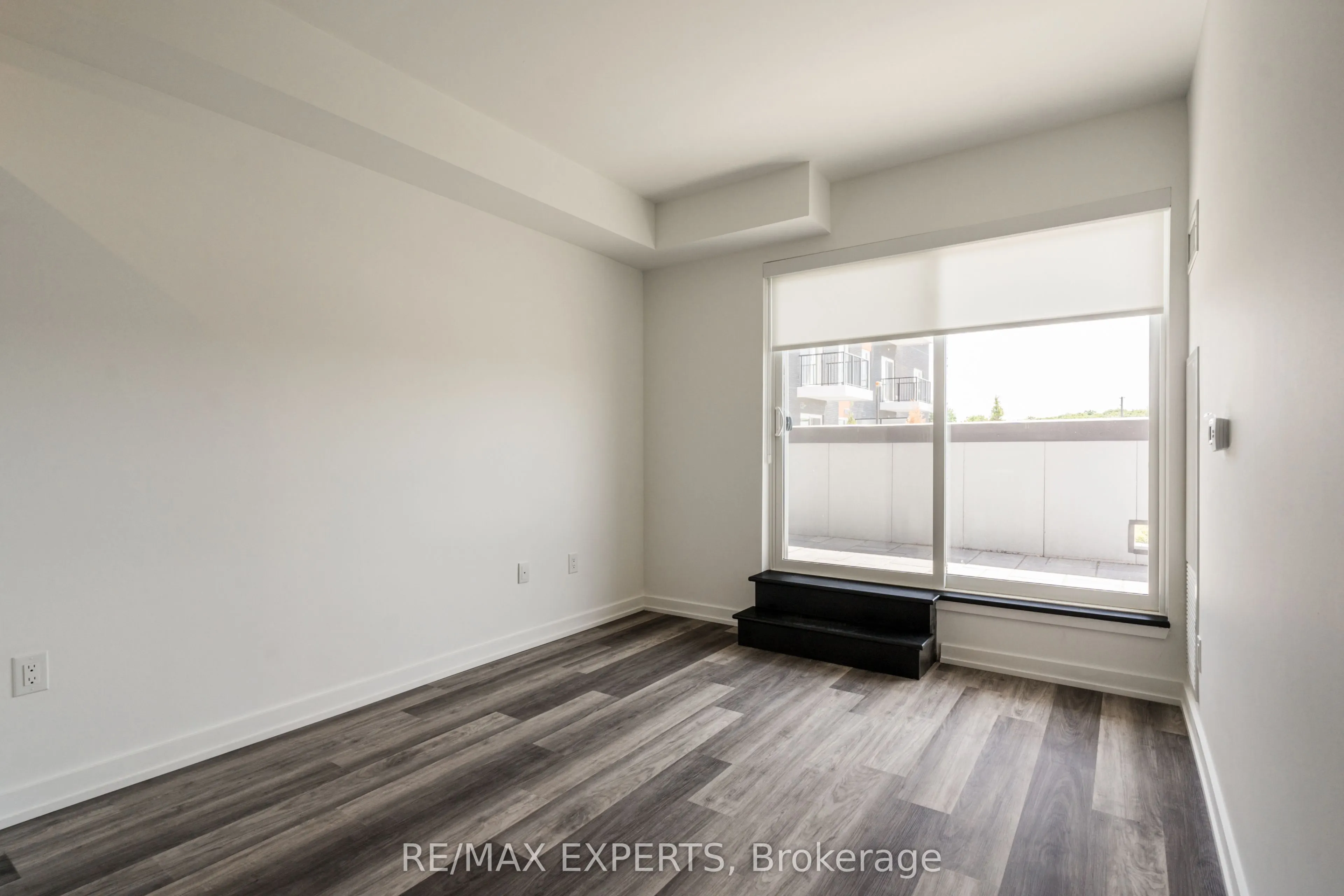 430 Essa Road, #202