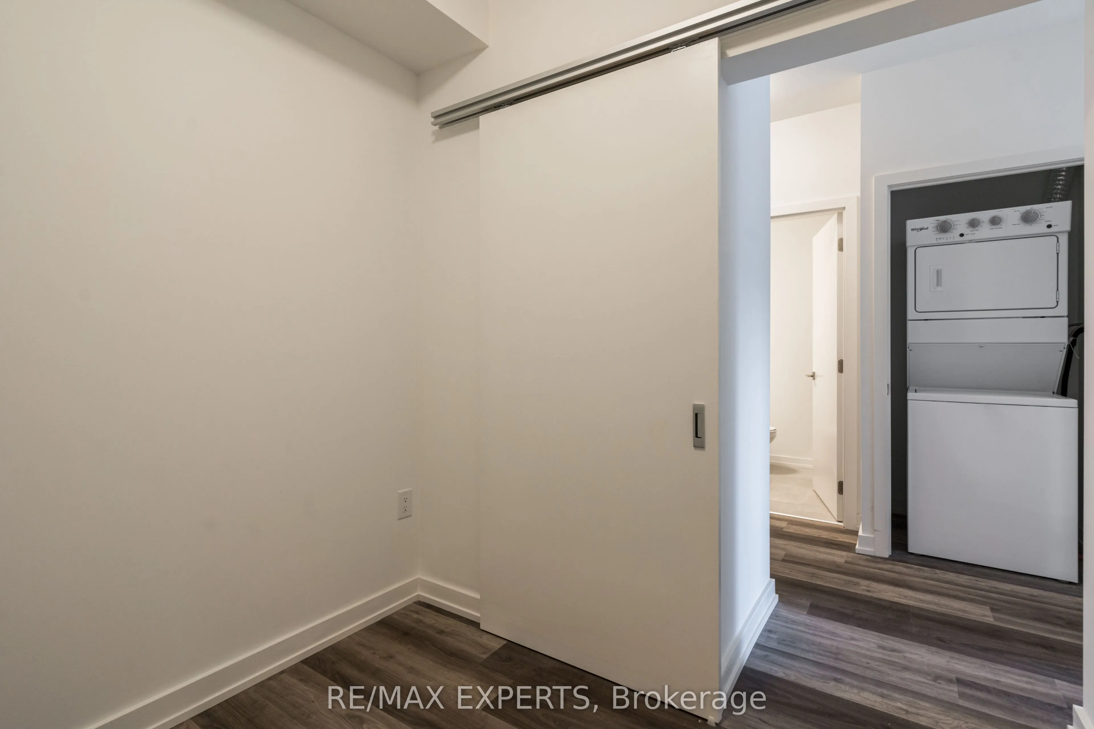 430 Essa Road, #202