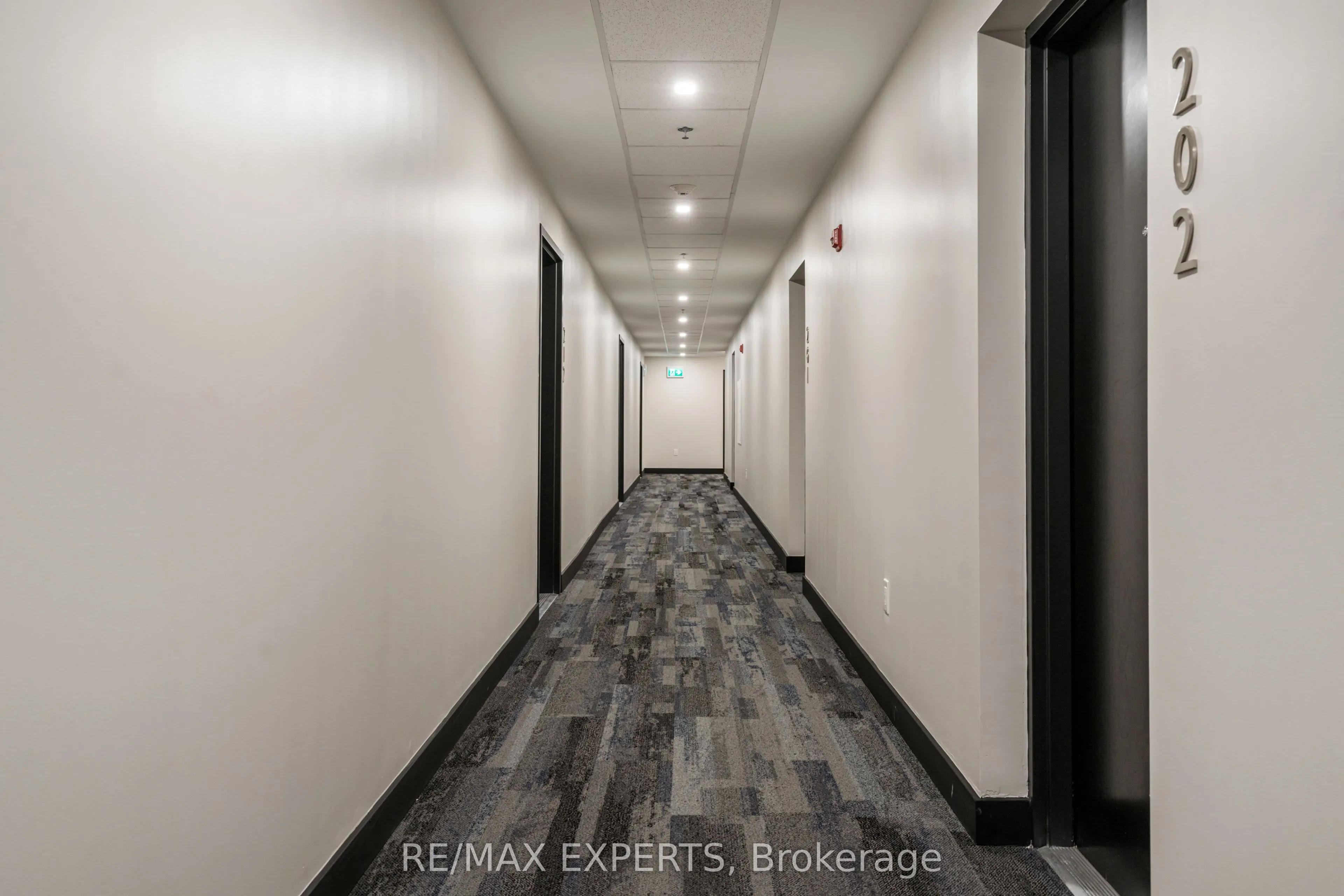 430 Essa Road, #202