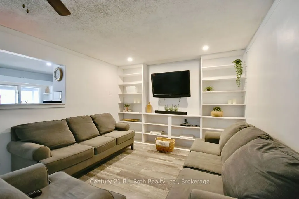 2286 Flos Ten Road E