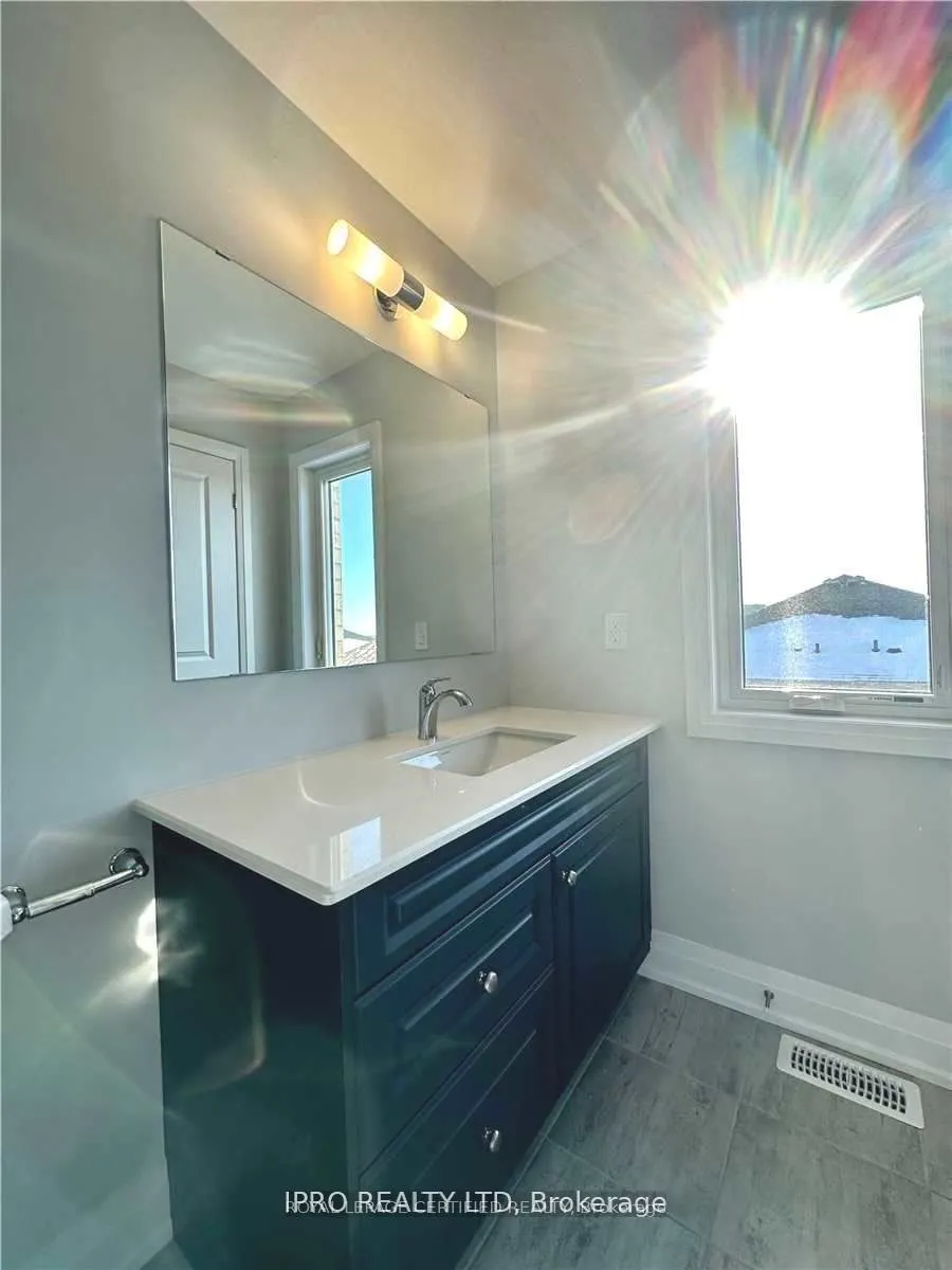 30 Periwinkle Road W