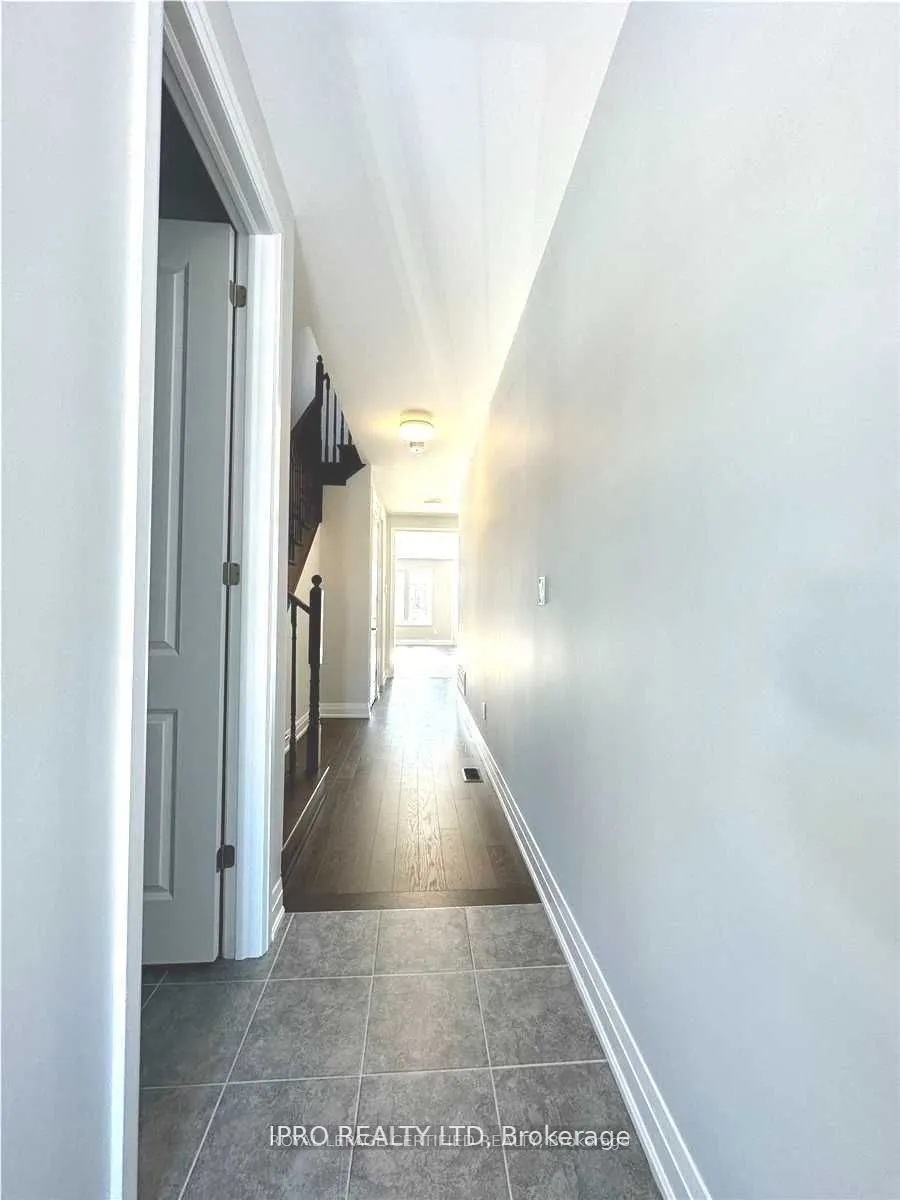 30 Periwinkle Road W