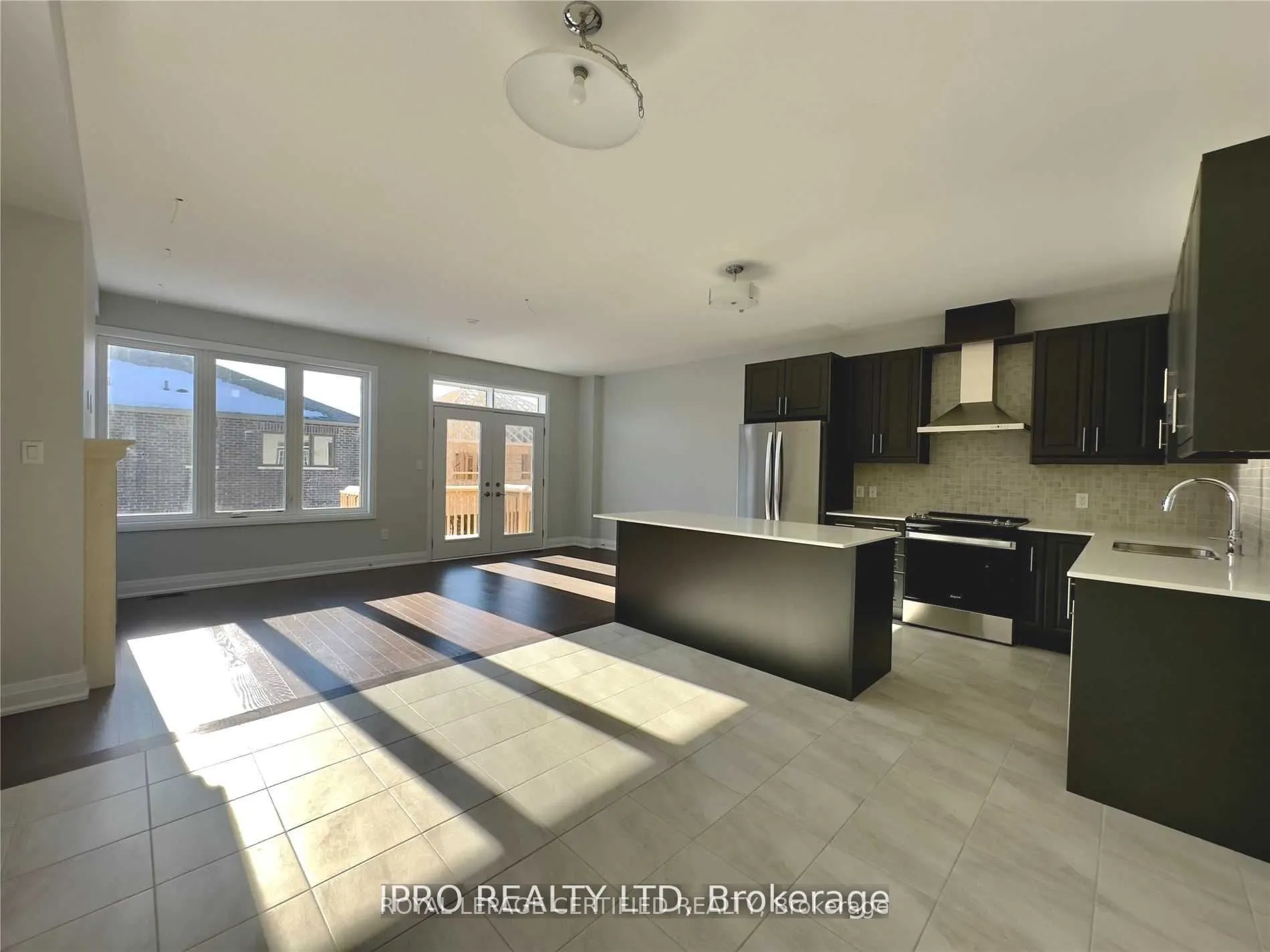 30 Periwinkle Road W