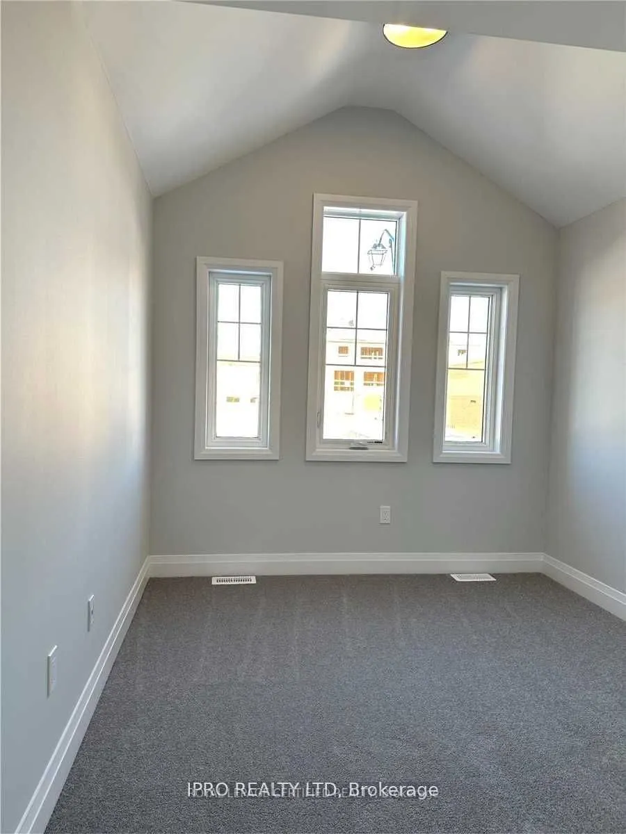 30 Periwinkle Road W
