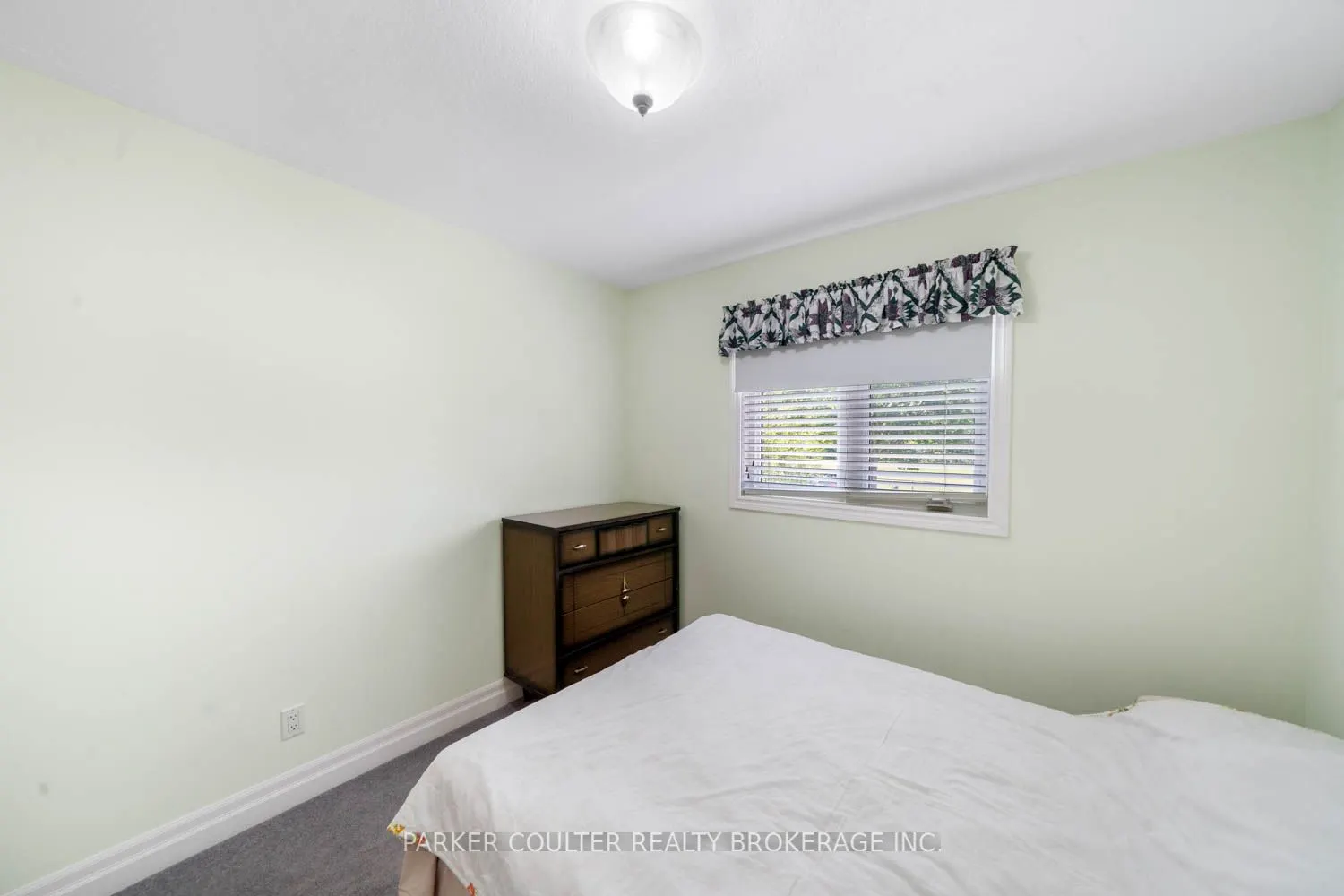 90 Burke Street, #6