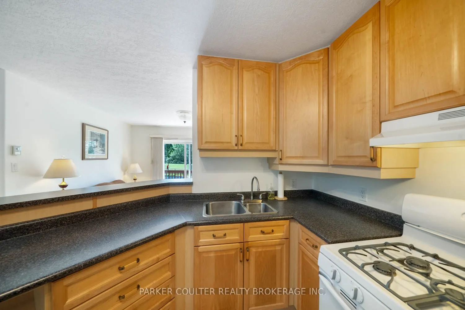 90 Burke Street, #6