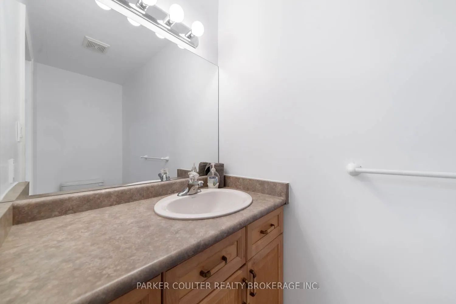 90 Burke Street, #6