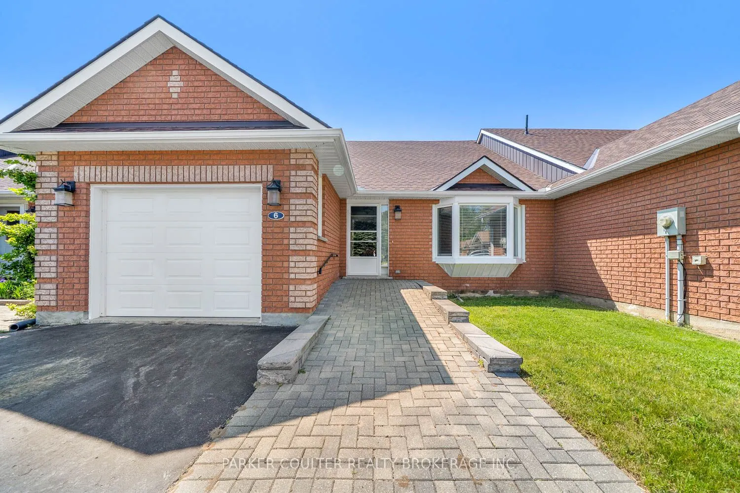 90 Burke Street, #6