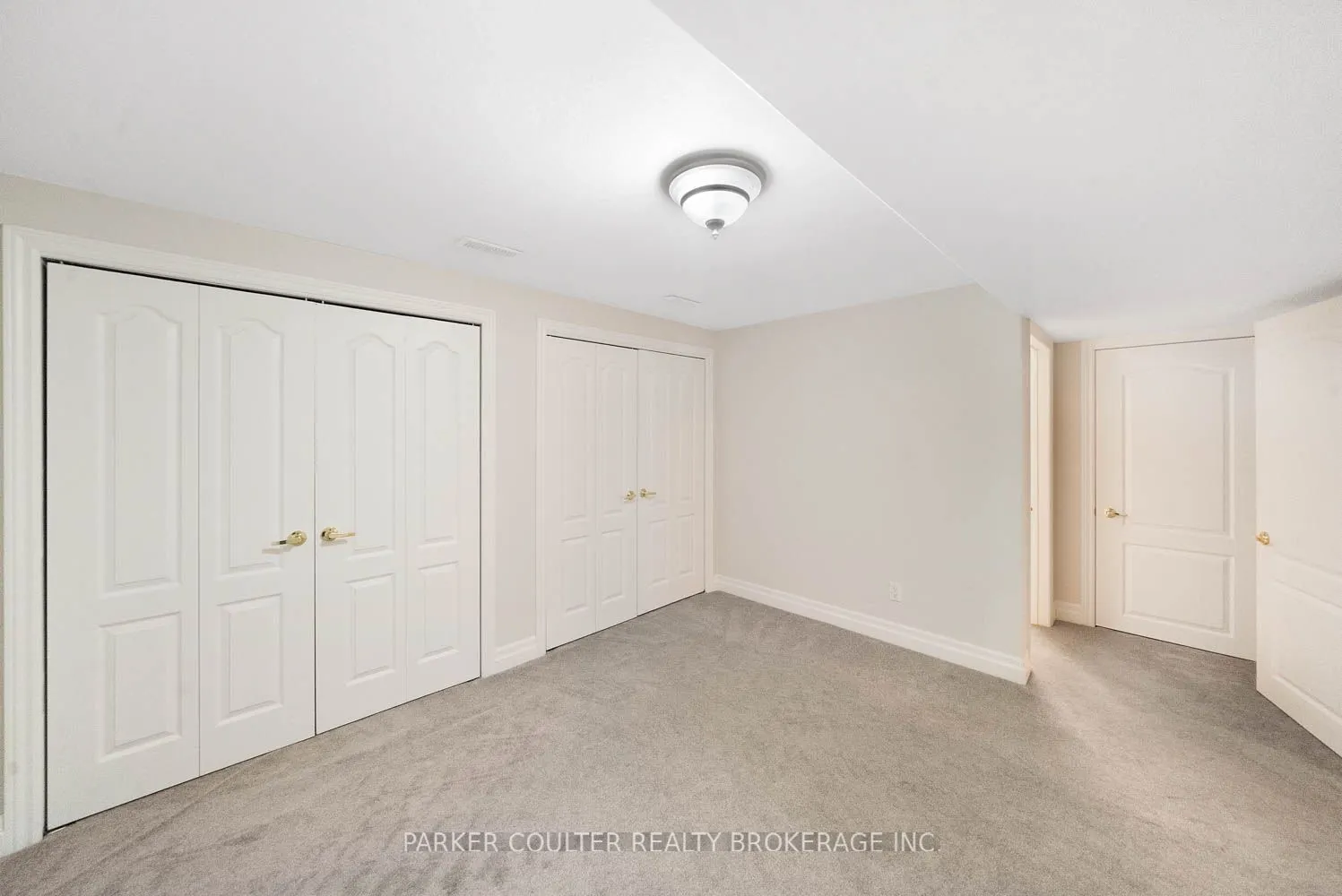 90 Burke Street, #6