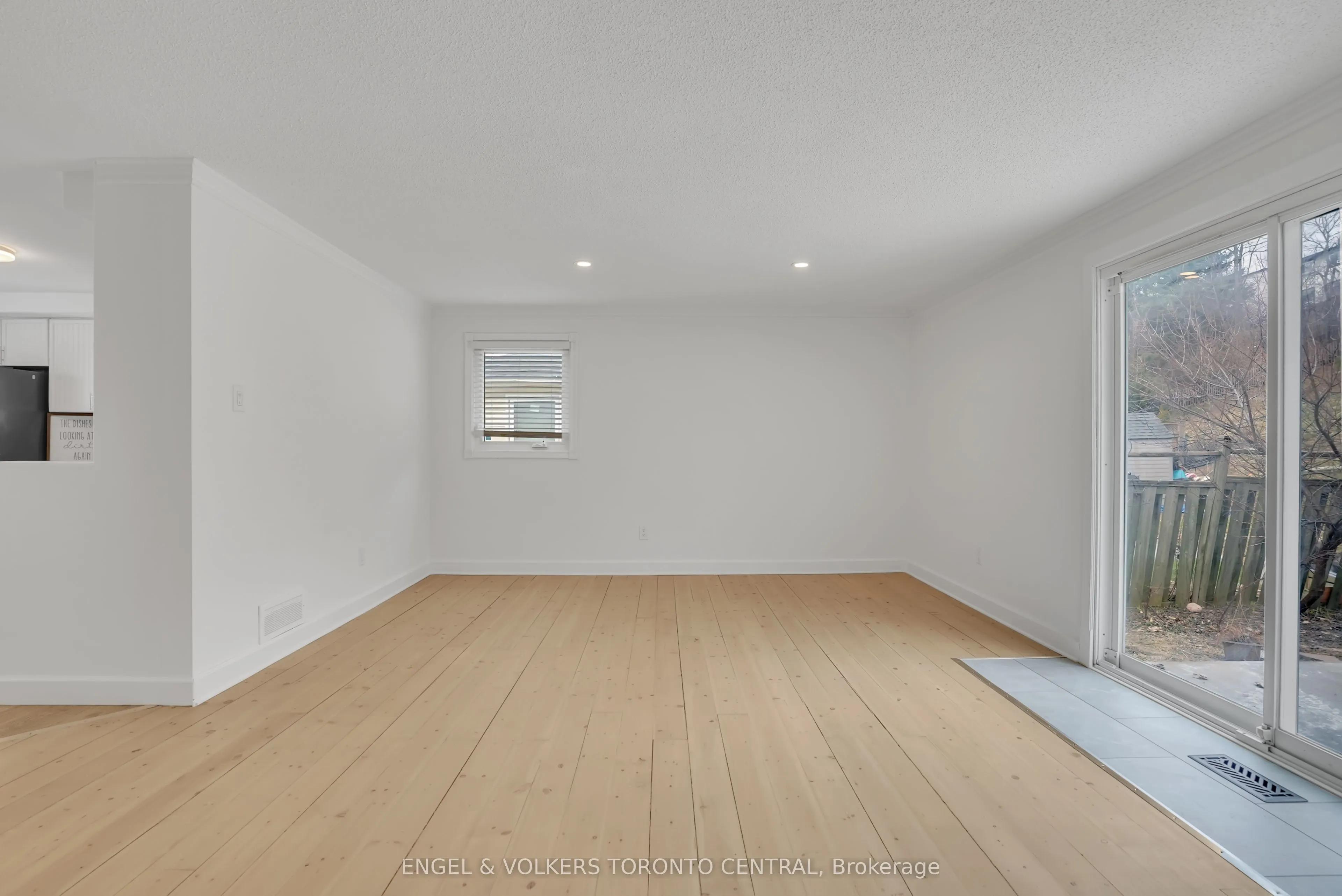 192 Edgehill Drive
