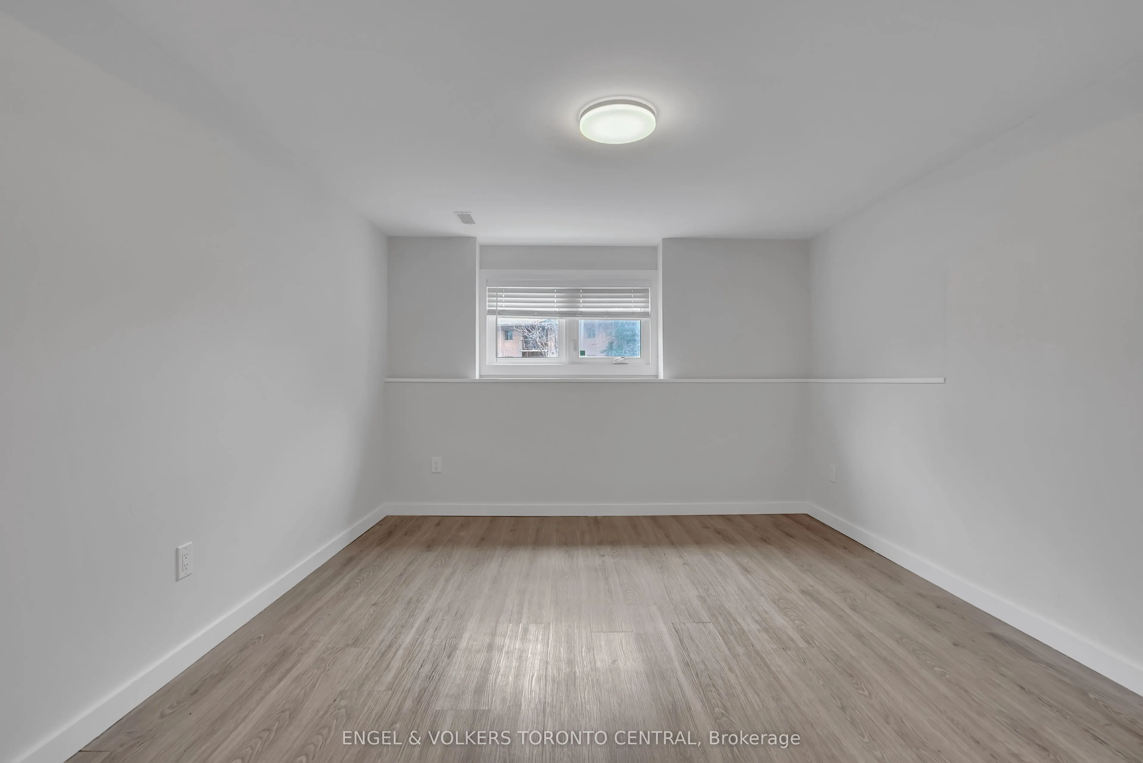 192 Edgehill Drive