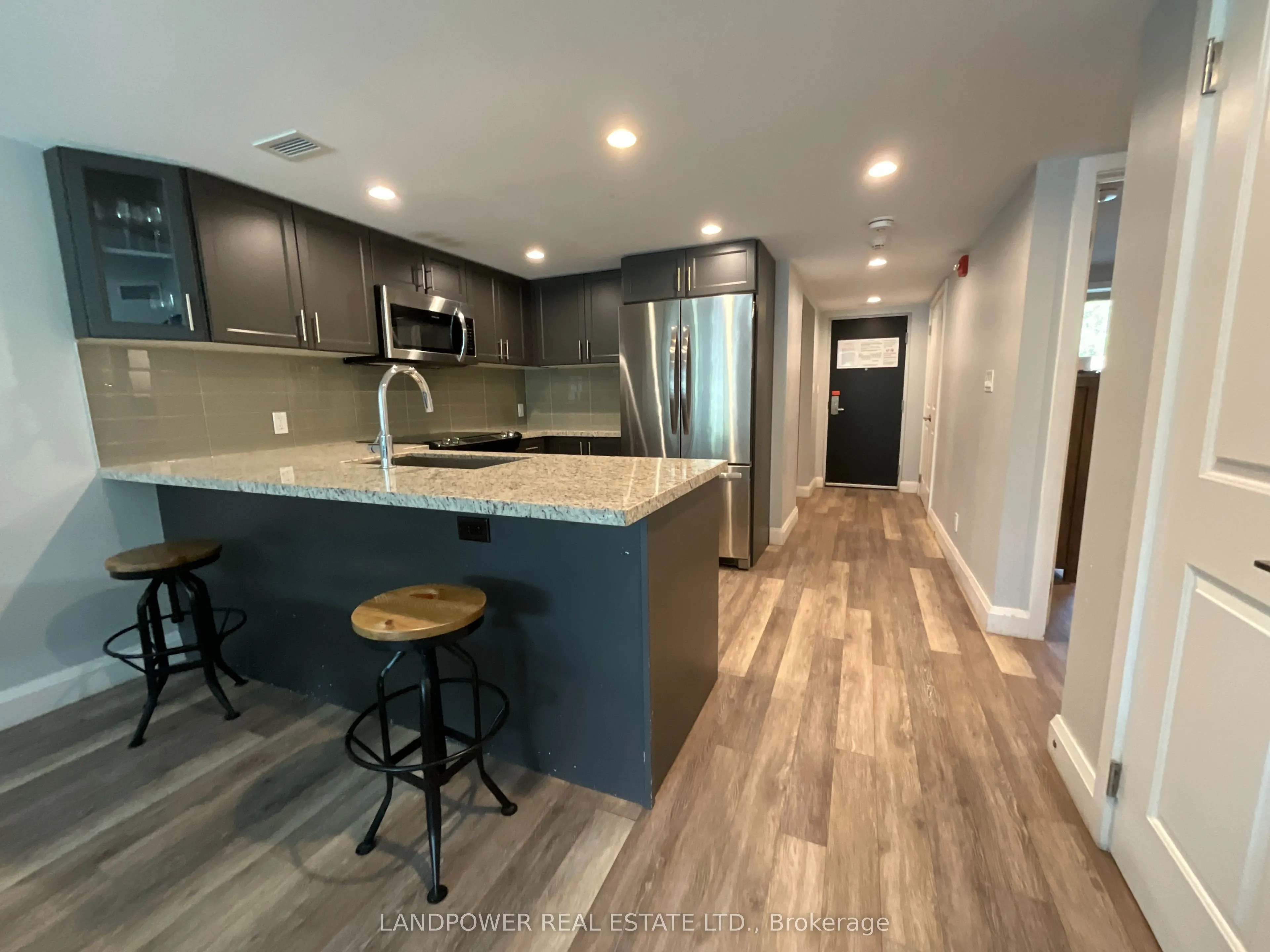 80 Horseshoe Boulevard, #101