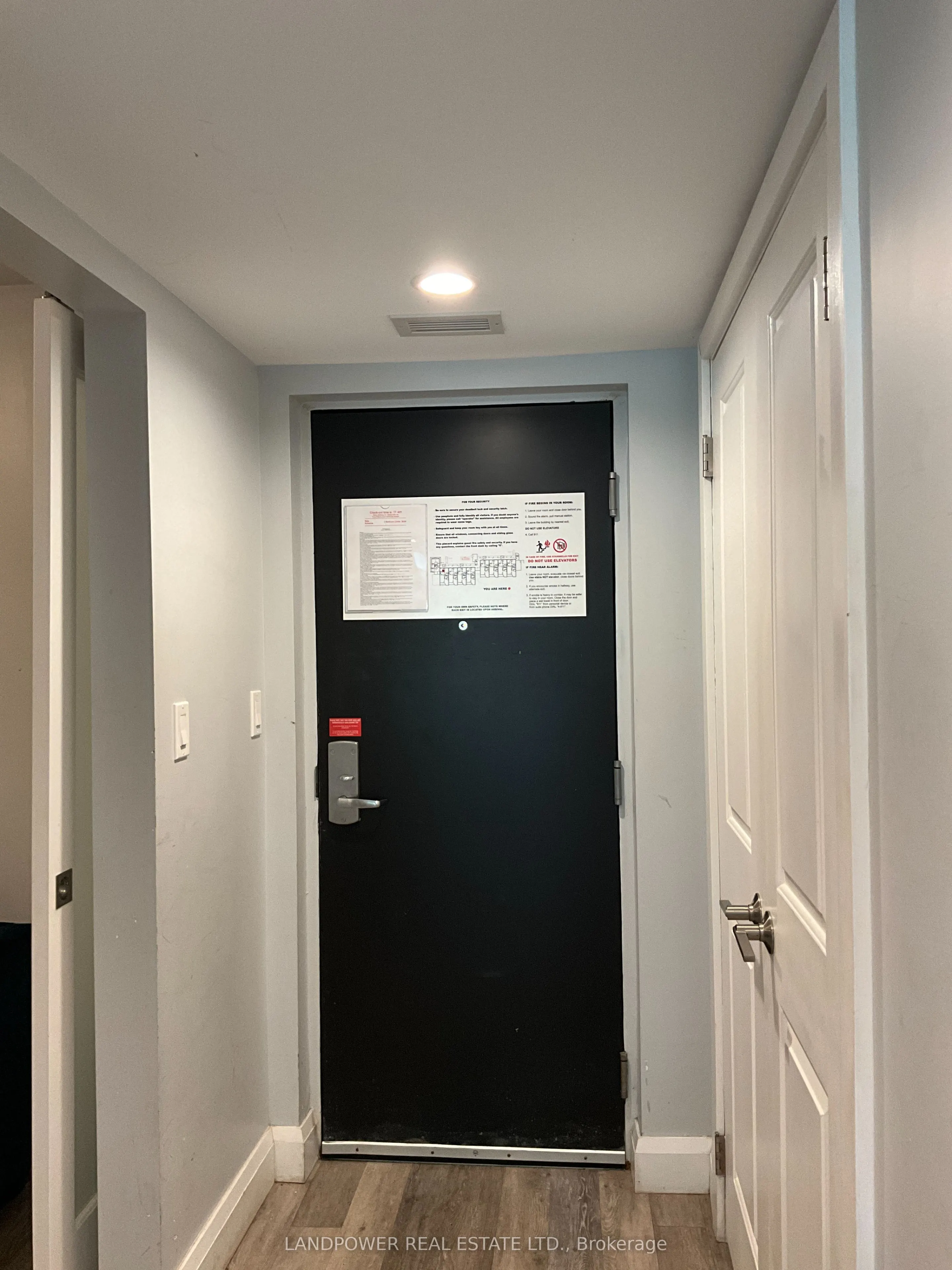 80 Horseshoe Boulevard, #101